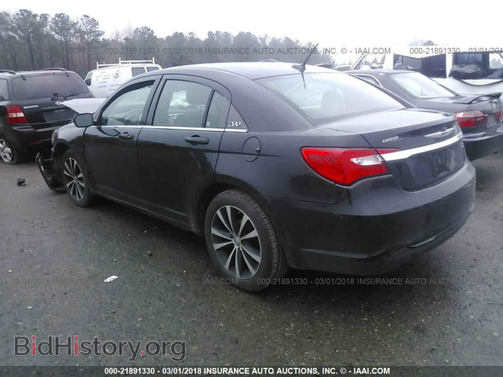 2013 Chrysler 200 - VIN: 1C3CCBBB1DN573632 - Photo 3