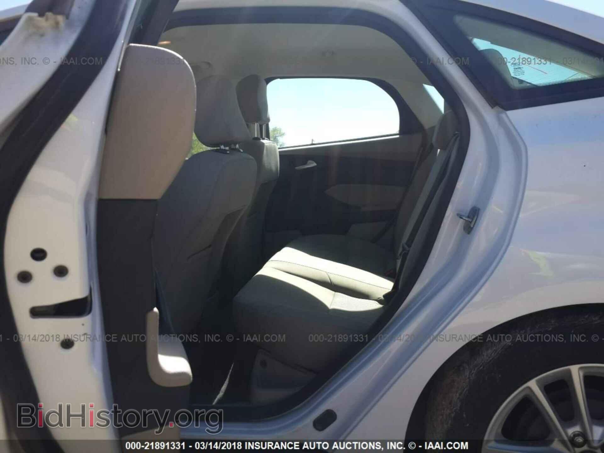 2016 Ford Focus - VIN: 1FADP3F24GL217752 - Фото 8
