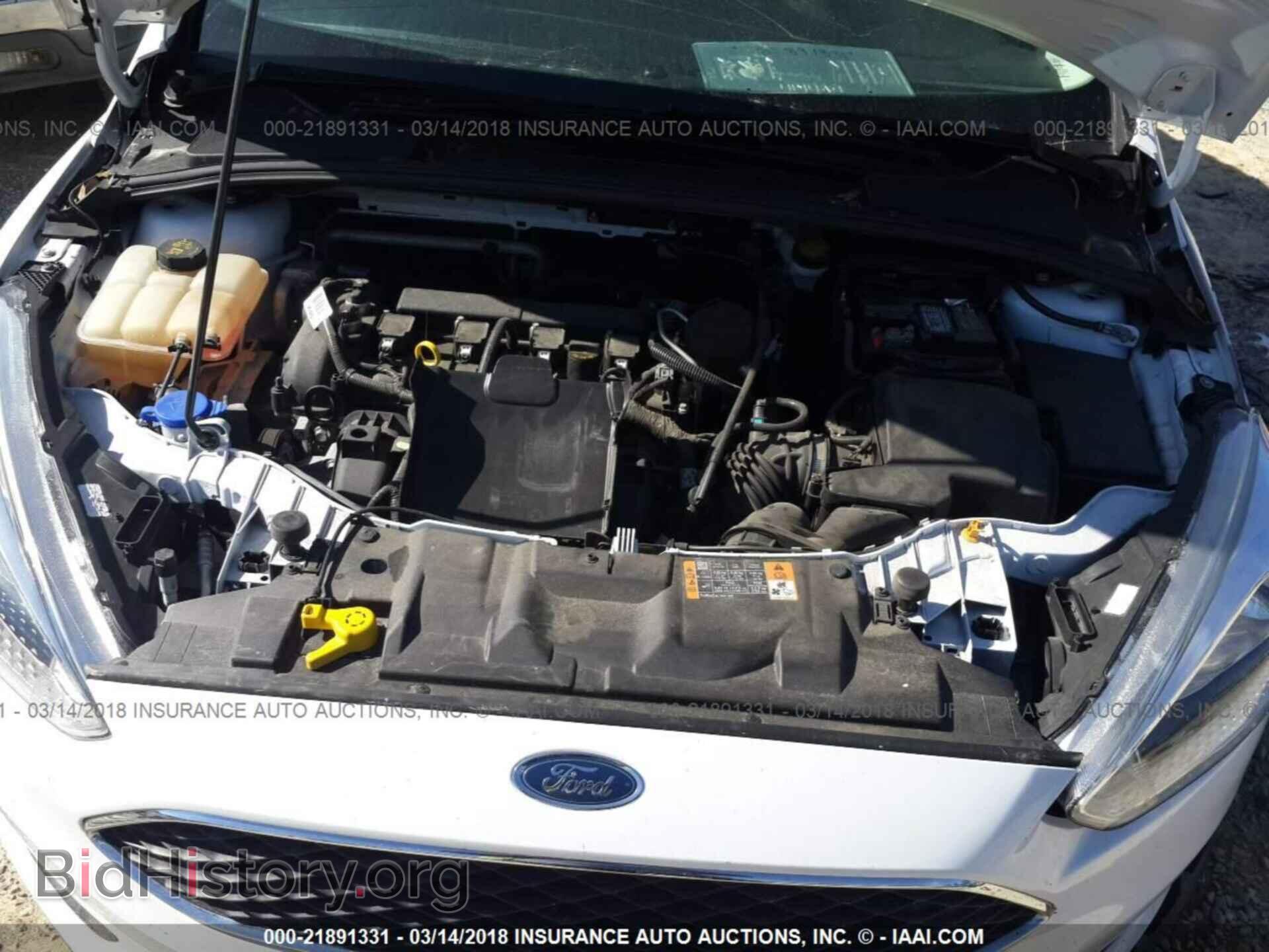 2016 Ford Focus - VIN: 1FADP3F24GL217752 - Фото 10