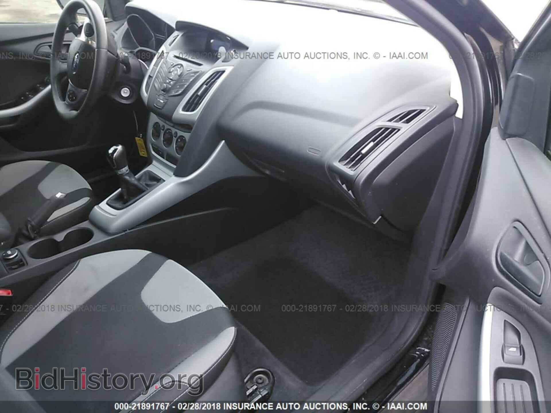 2012 Ford Focus - VIN: 1FAHP3F23CL215292 - Photo 5