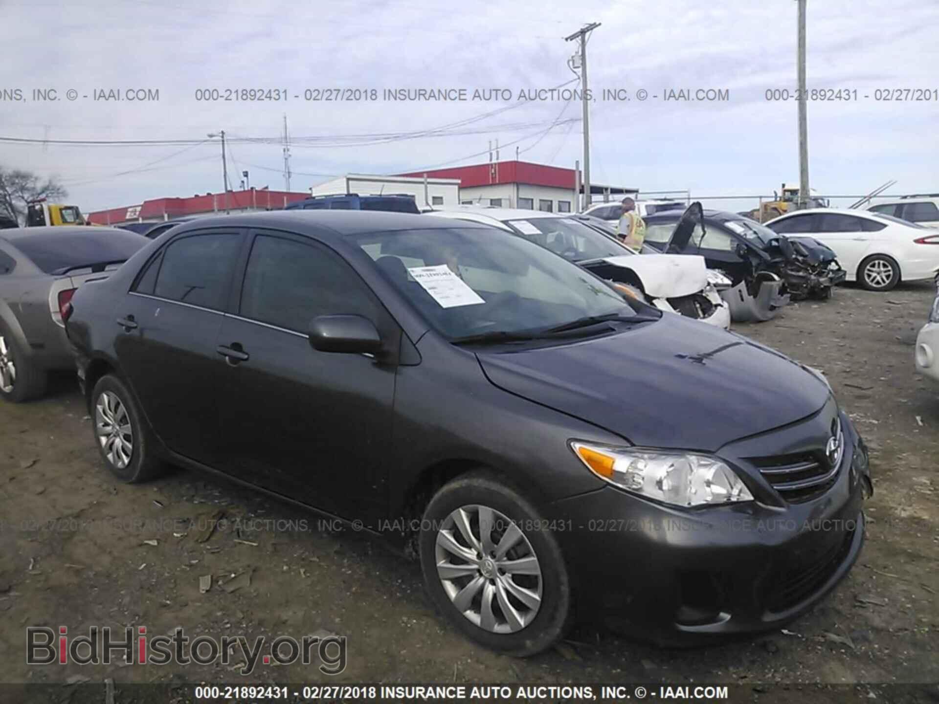 Photo 5YFBU4EE7DP200202 - Toyota Corolla 2013