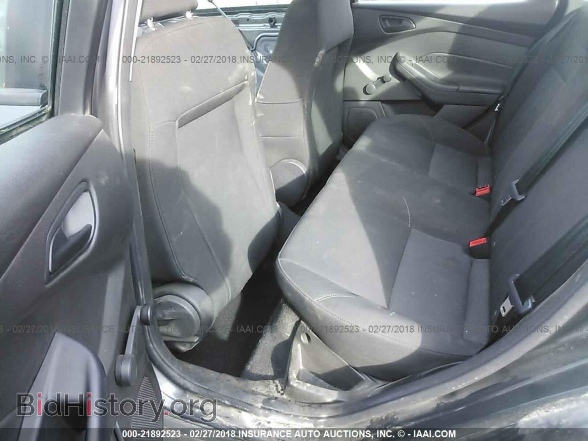2017 Ford Focus - VIN: 1FADP3E26HL255552 - Photo 8