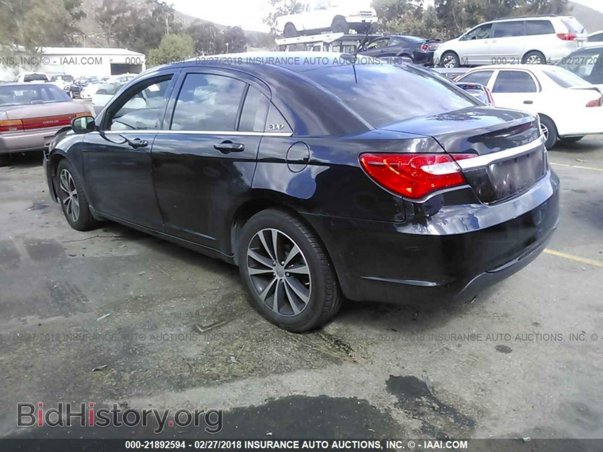 2012 Chrysler 200 - VIN: 1C3CCBBG7CN304559 - Photo 3