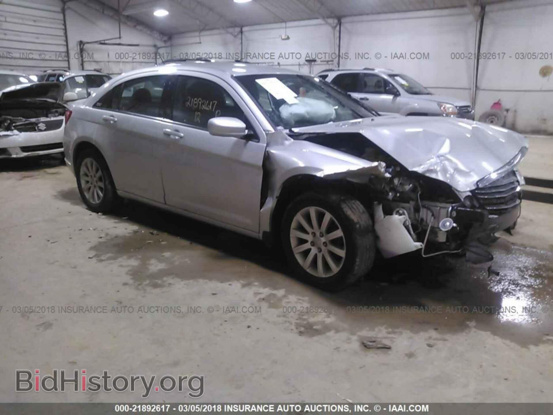 Фотография 1C3CCBBB8CN221940 - Chrysler 200 2012