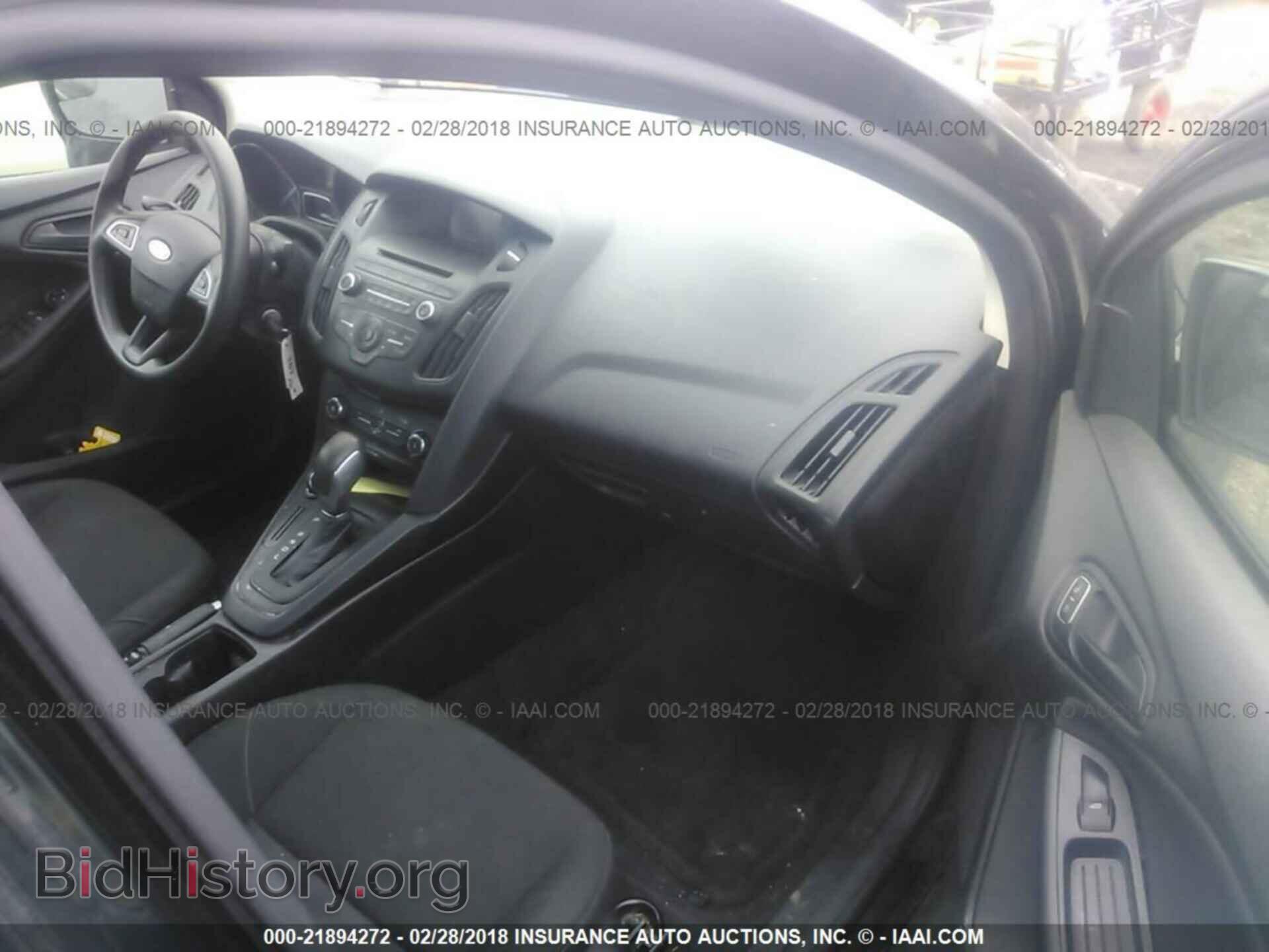 2015 Ford Focus - VIN: 1FADP3E29FL339250 - Photo 5