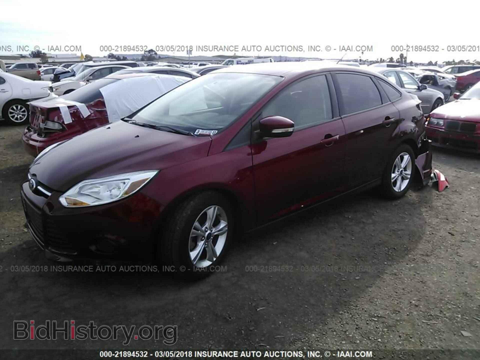 2013 Ford Focus - VIN: 1FADP3F24DL262797 - Фото 2