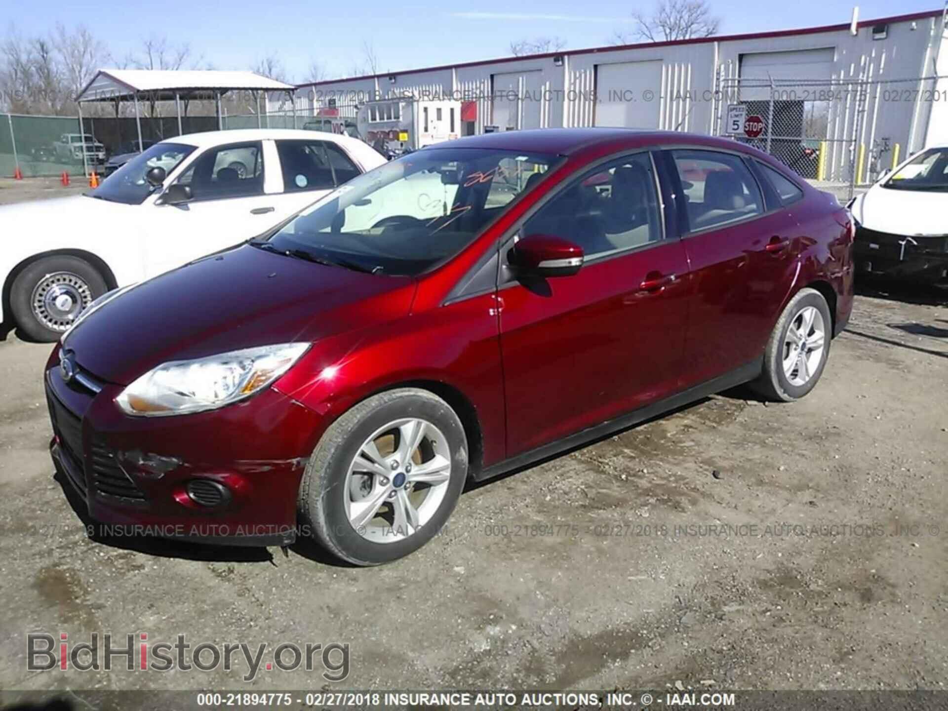 2014 Ford Focus - VIN: 1FADP3F26EL438654 - Фото 2