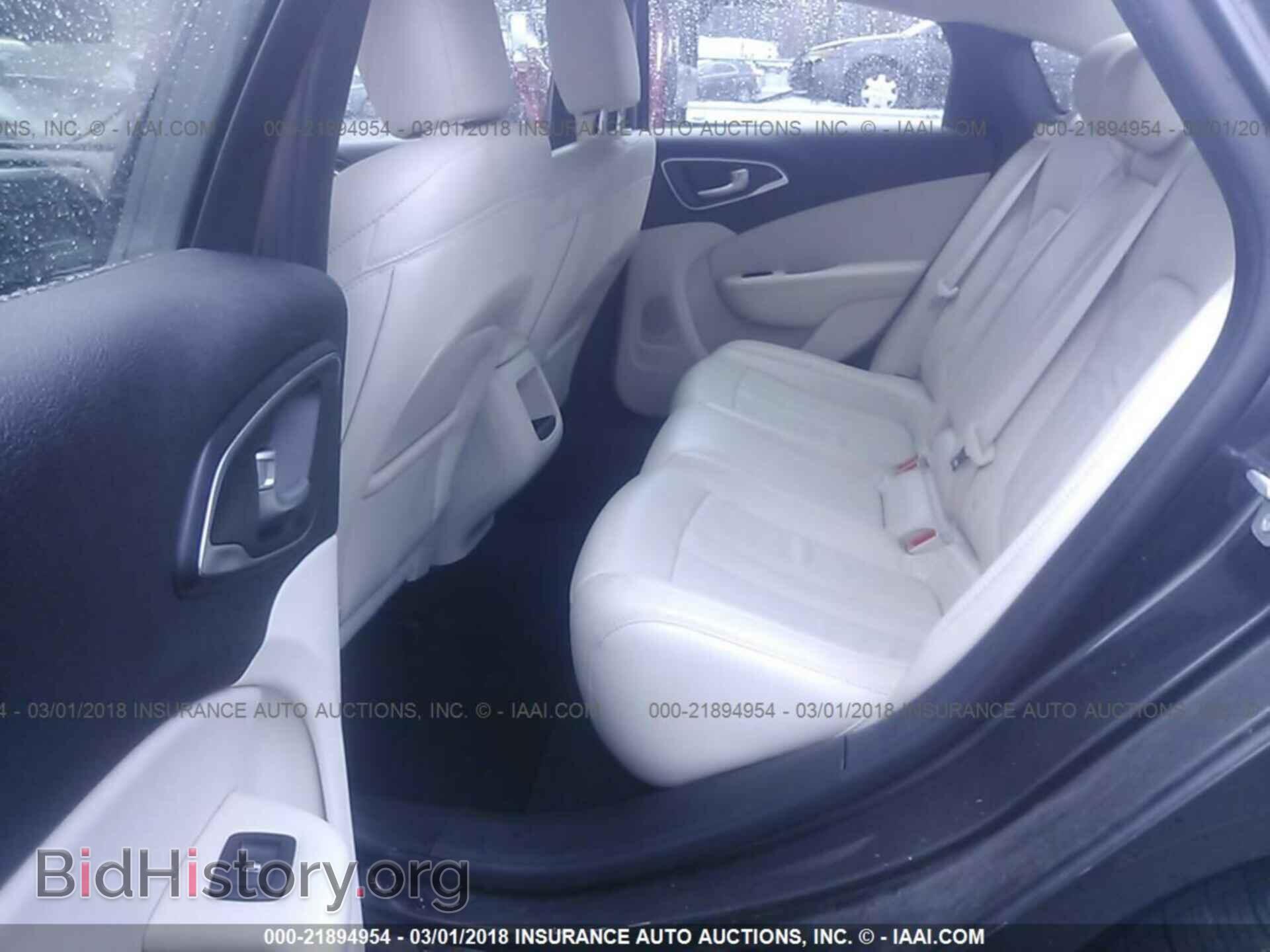 2016 Chrysler 200 - VIN: 1C3CCCAB5GN177652 - Photo 8