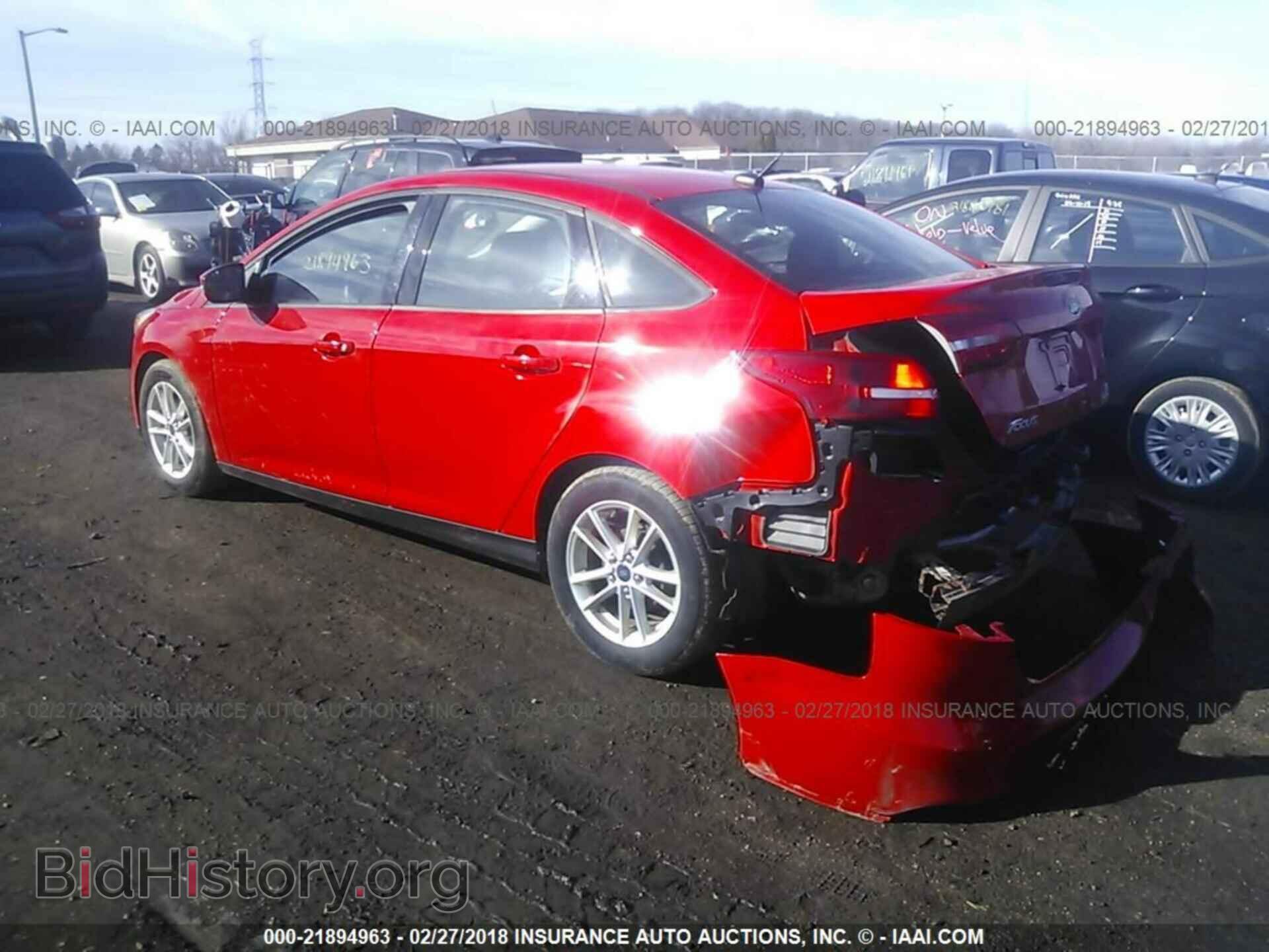2015 Ford Focus - VIN: 1FADP3F29FL366771 - Photo 3