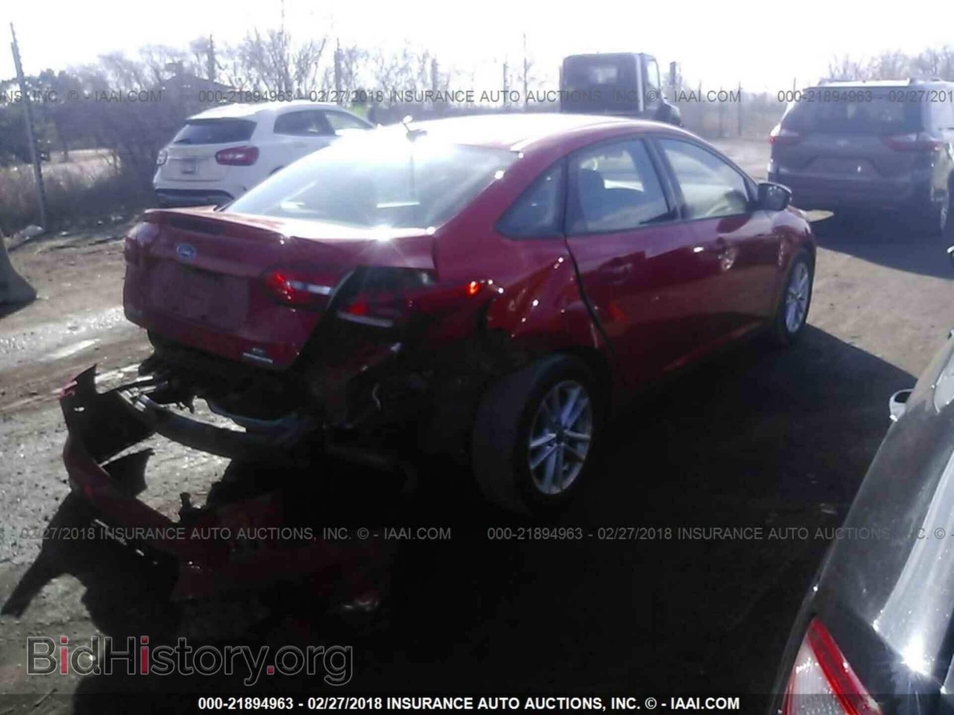 2015 Ford Focus - VIN: 1FADP3F29FL366771 - Photo 4