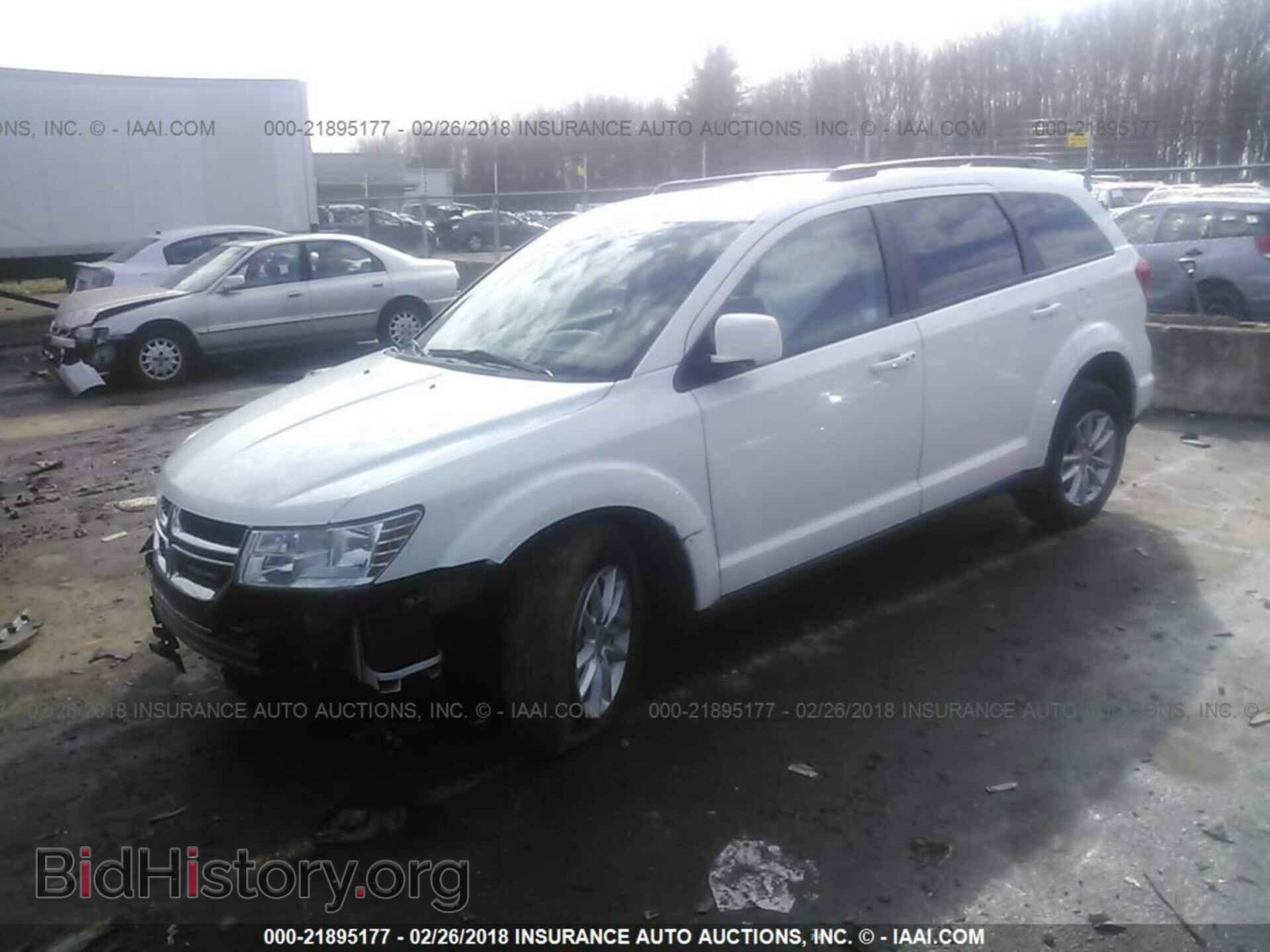 2017 Dodge Journey - VIN: 3C4PDCBG0HT572182 - Photo 2