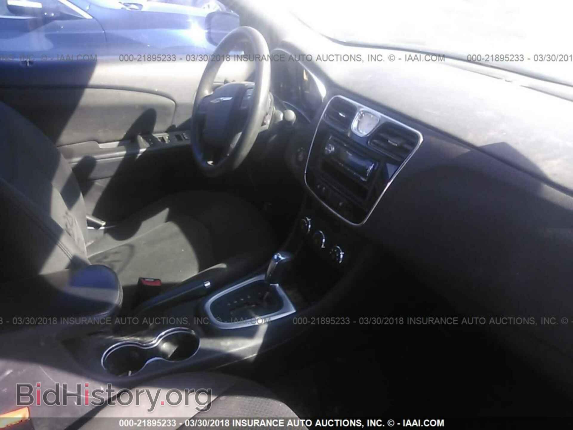 2011 Chrysler 200 - VIN: 1C3BC4FB0BN538384 - Photo 5