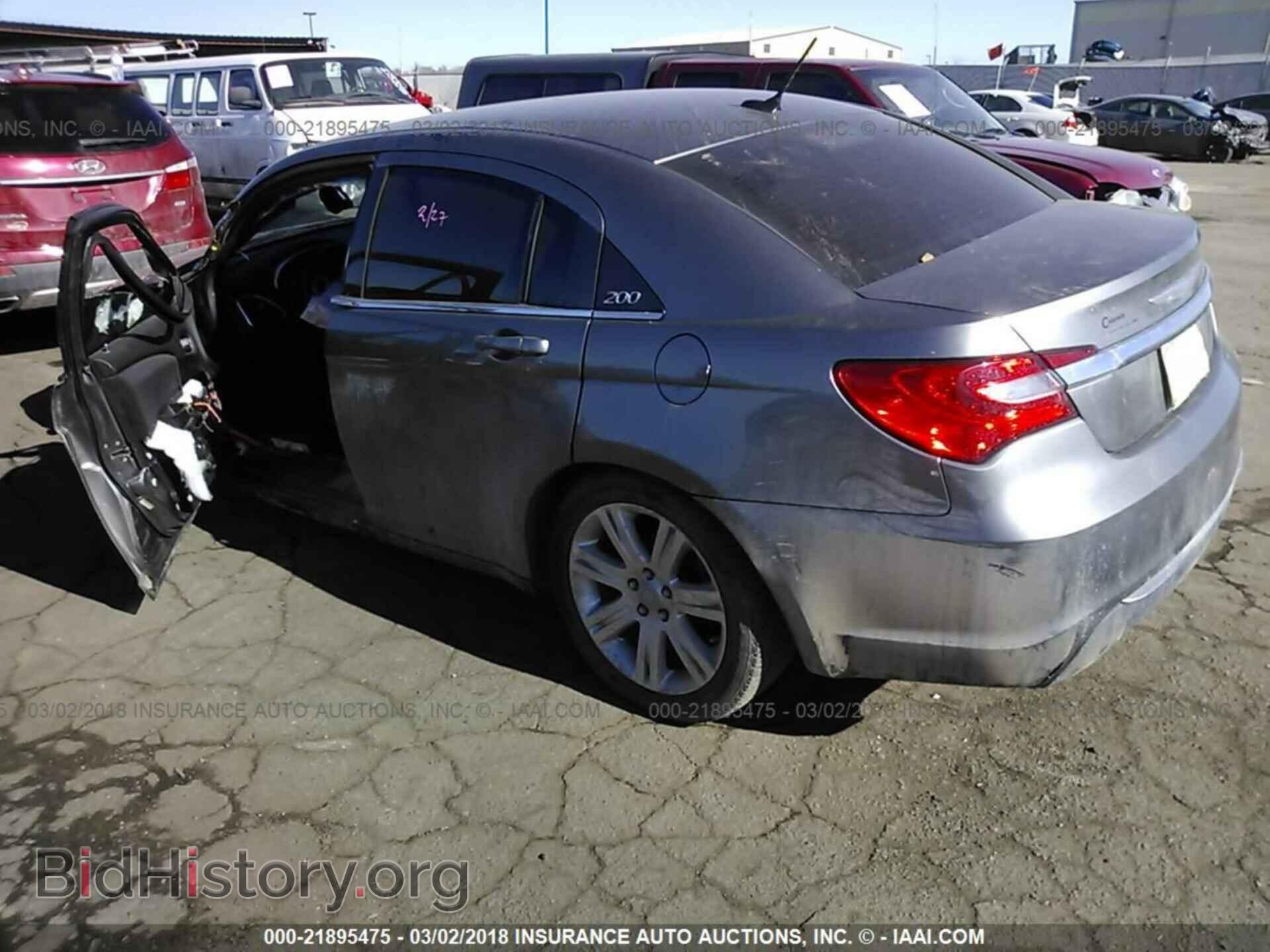 2013 Chrysler 200 - VIN: 1C3CCBBB9DN567724 - Фото 3