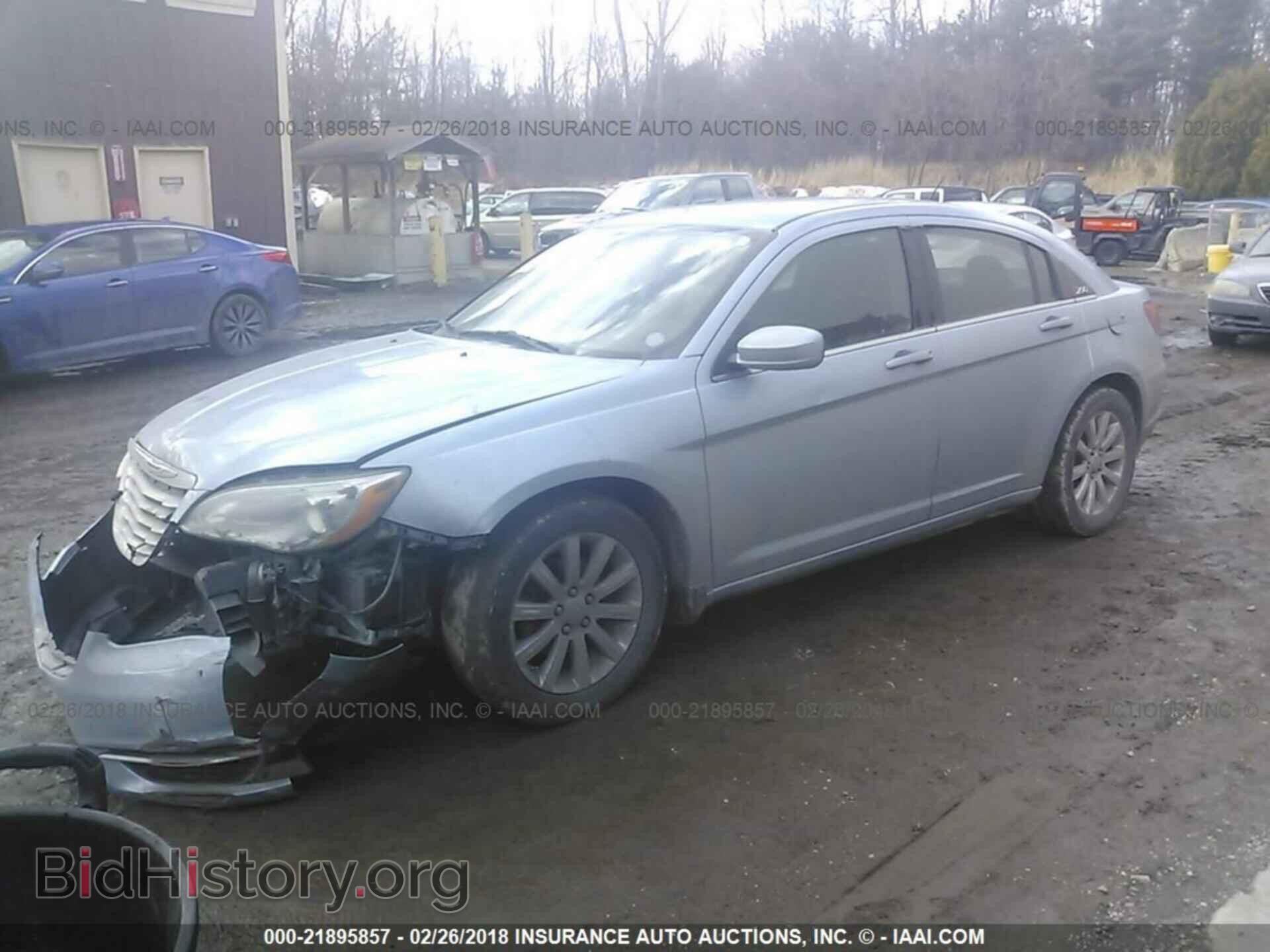 2012 Chrysler 200 - VIN: 1C3CCBBB8CN185036 - Фото 2
