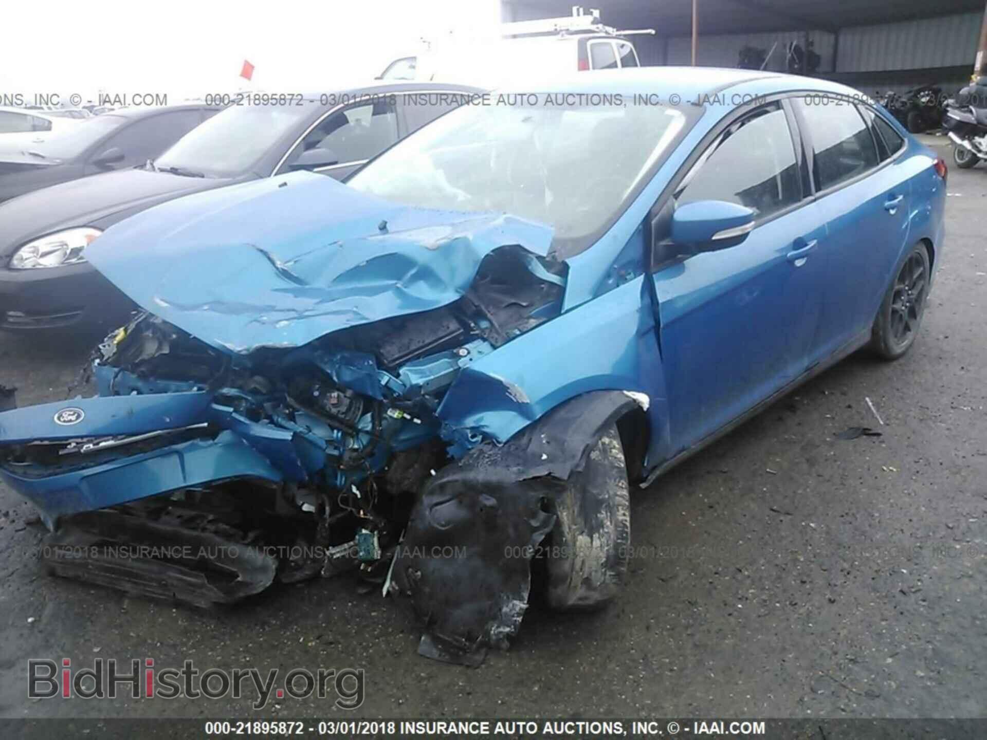 2016 Ford Focus - VIN: 1FADP3F27GL236604 - Фото 2
