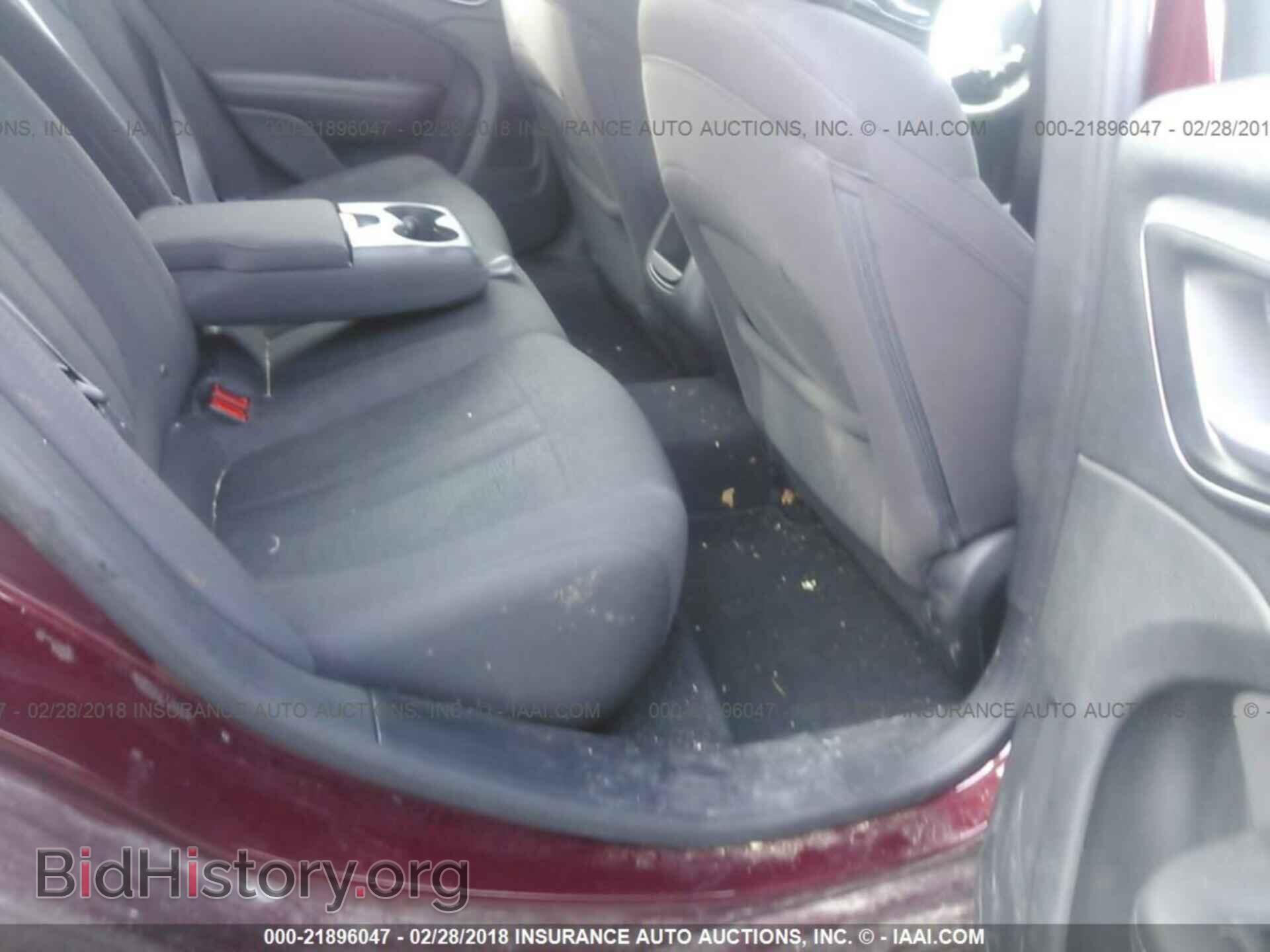 2015 Chrysler 200 - VIN: 1C3CCCAB7FN755989 - Photo 8