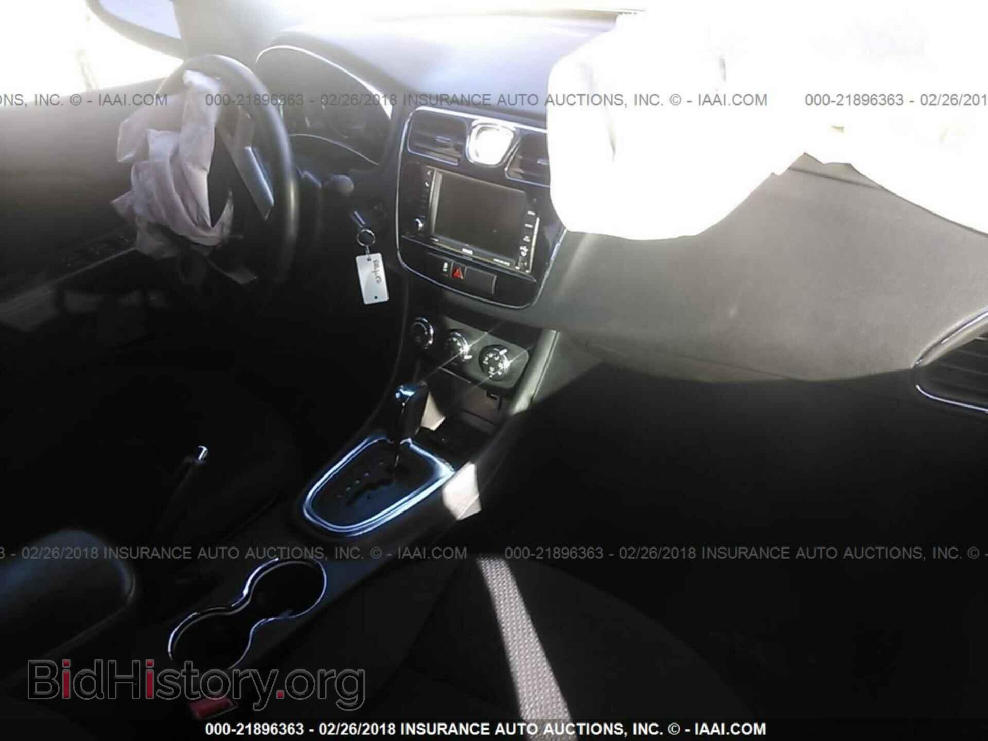 2014 Chrysler 200 - VIN: 1C3CCBBG4EN120411 - Фото 5