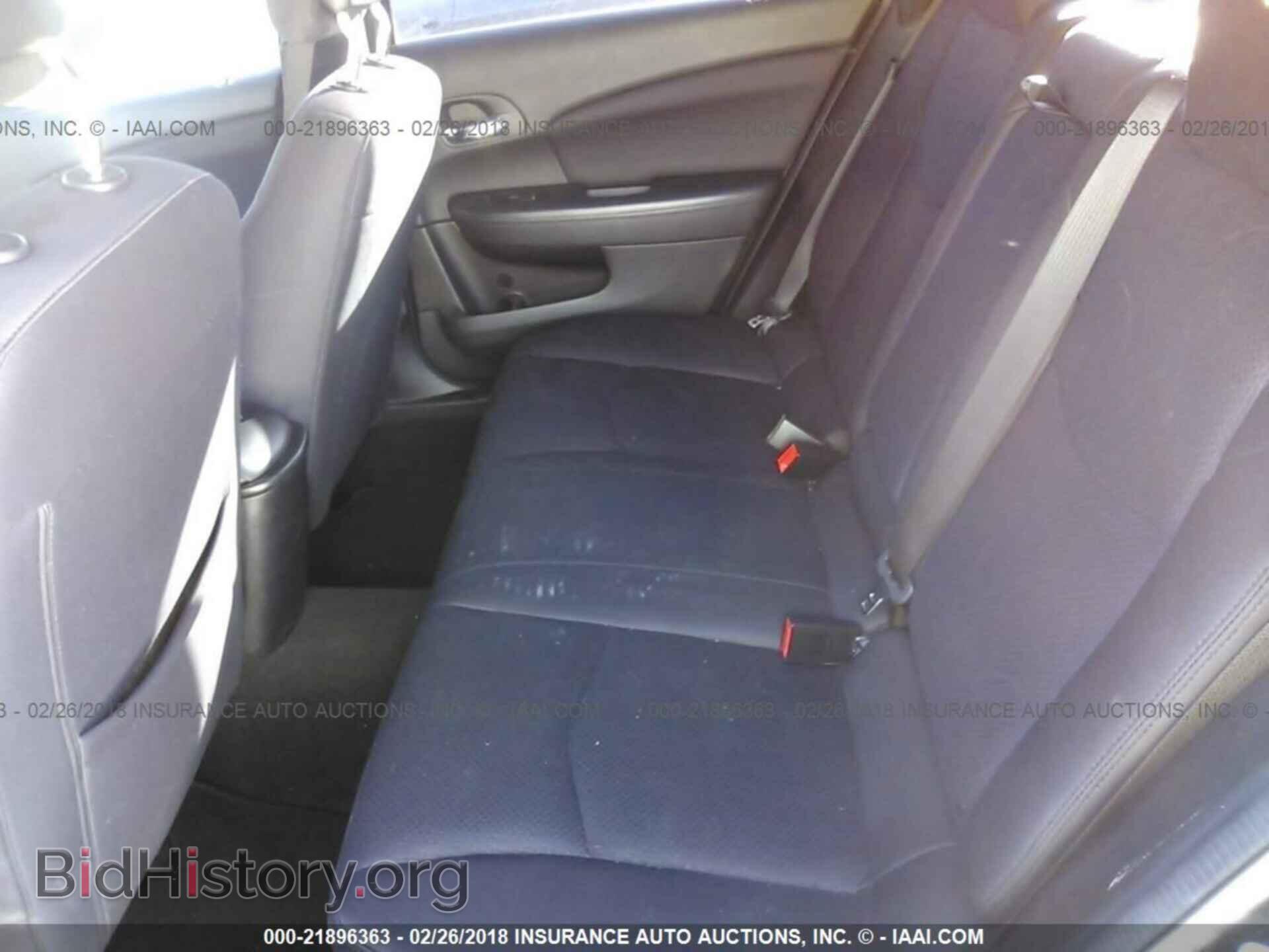 2014 Chrysler 200 - VIN: 1C3CCBBG4EN120411 - Фото 8