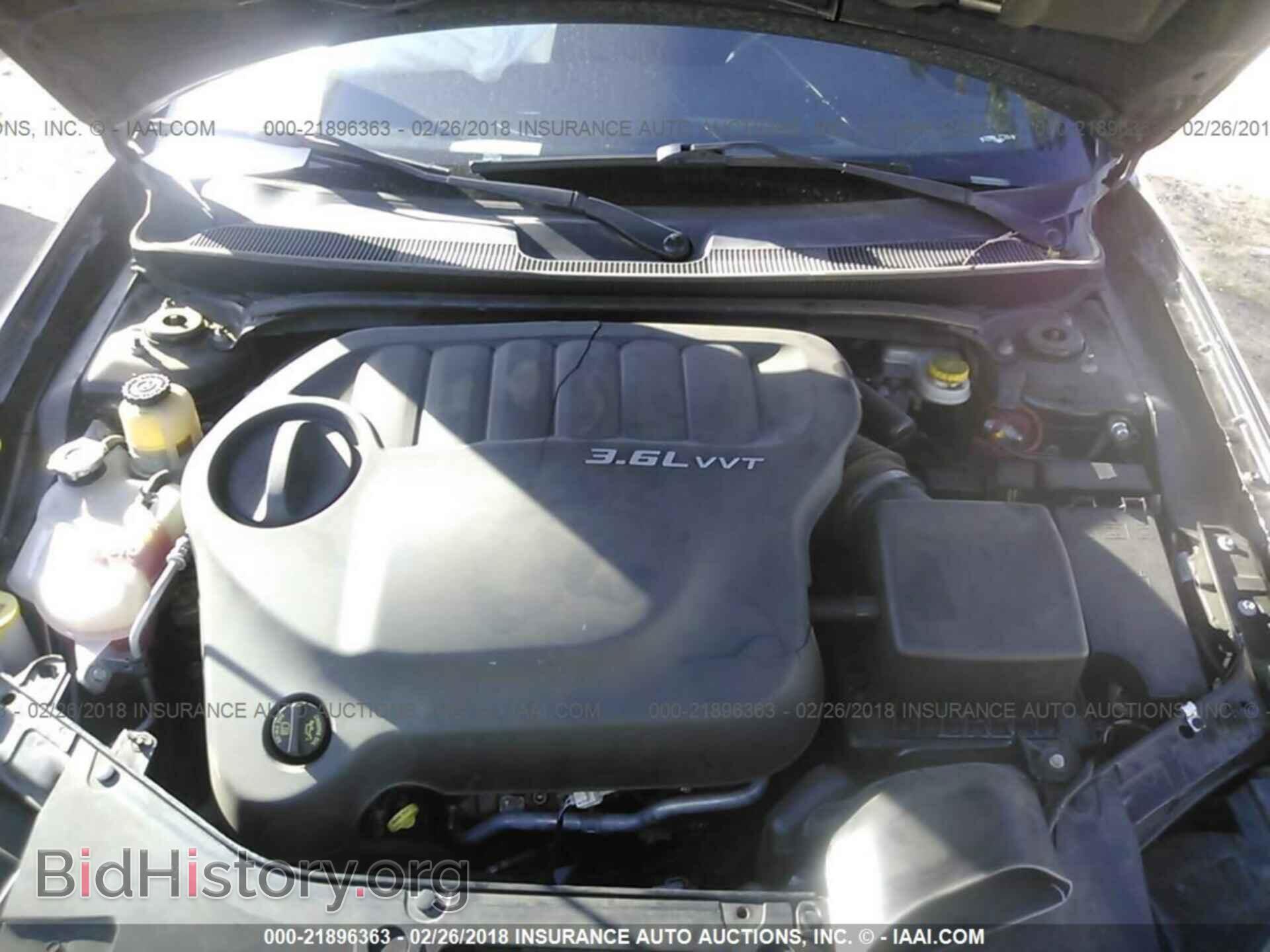 2014 Chrysler 200 - VIN: 1C3CCBBG4EN120411 - Фото 10