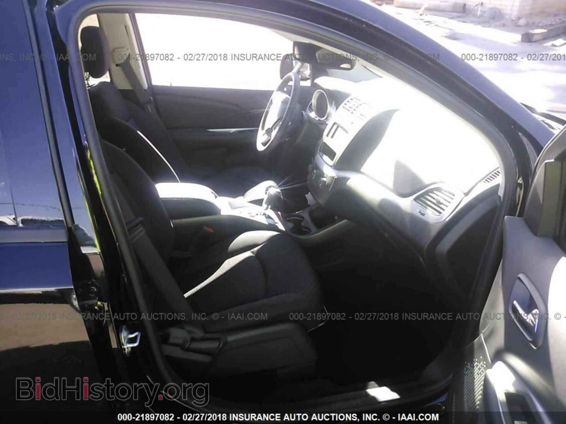 2017 Dodge Journey - VIN: 3C4PDCBG2HT675863 - Фото 5