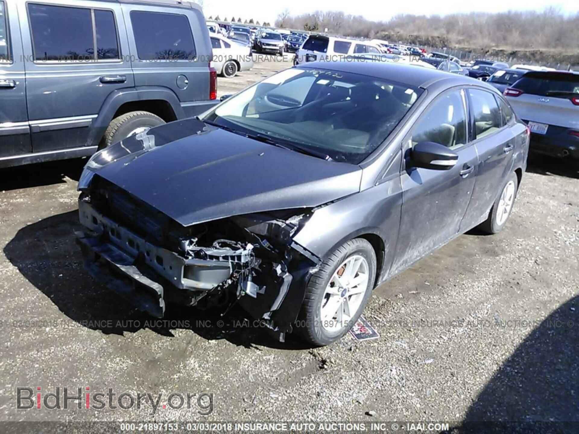 2015 Ford Focus - VIN: 1FADP3F23FL263622 - Фото 2