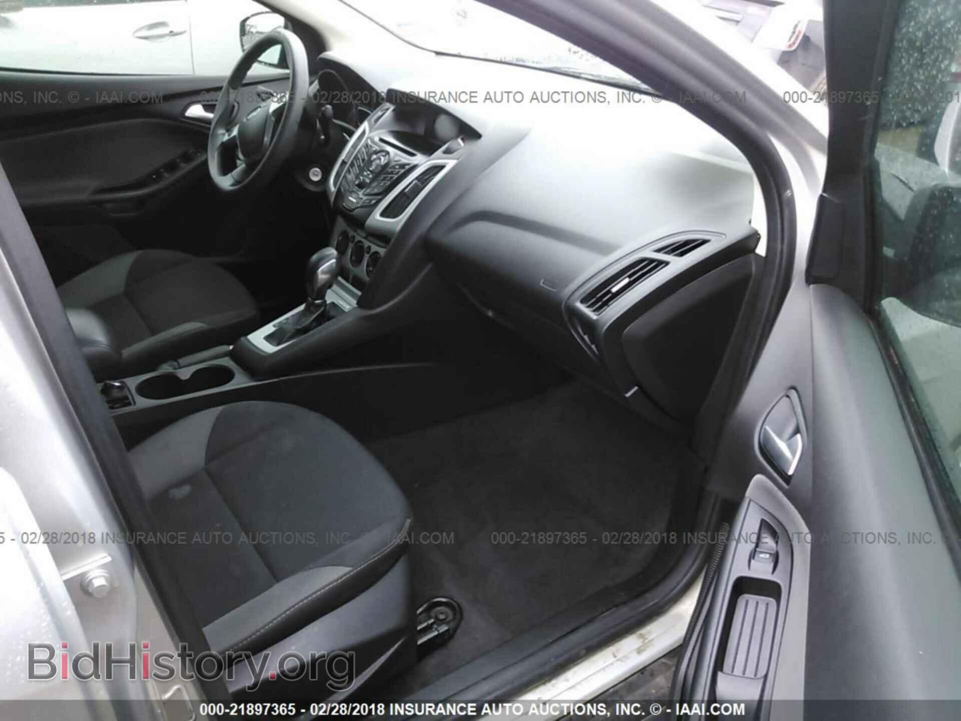 2014 Ford Focus - VIN: 1FADP3F26EL128651 - Photo 5