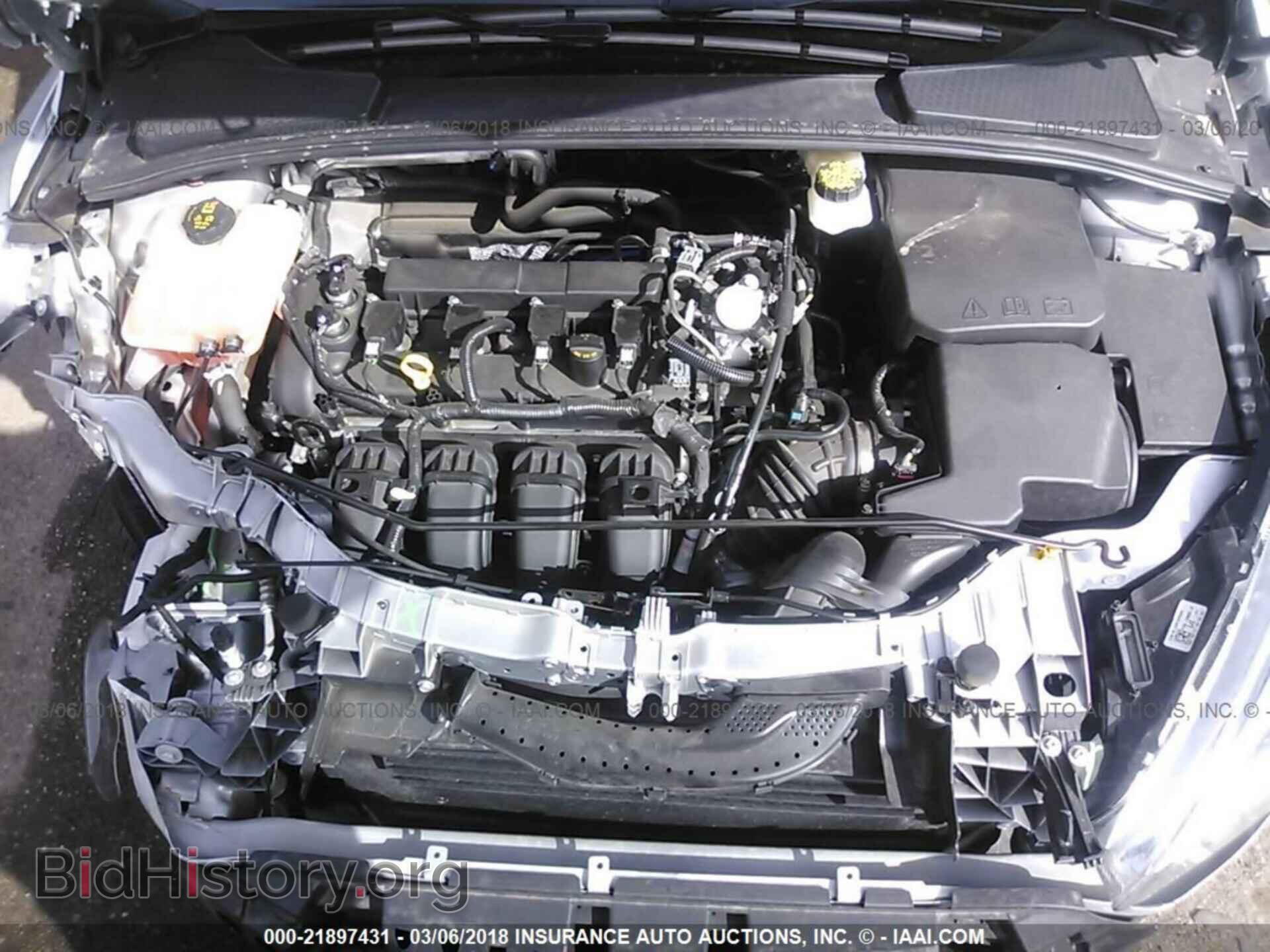 2017 Ford Focus - VIN: 1FADP3E25HL277610 - Photo 10
