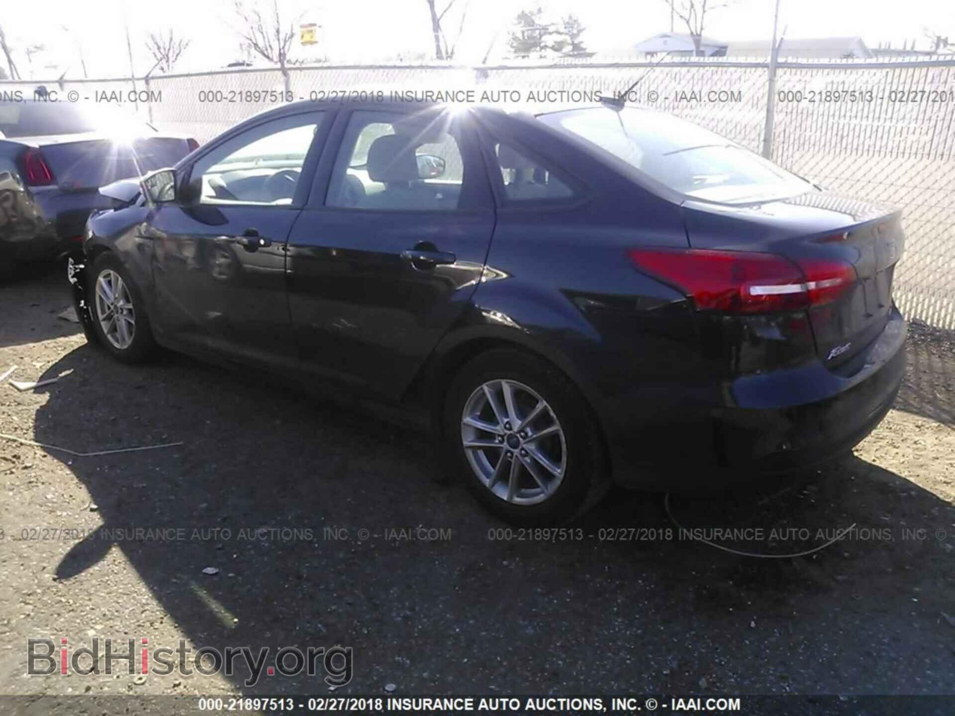 2015 Ford Focus - VIN: 1FADP3F25FL298288 - Photo 3