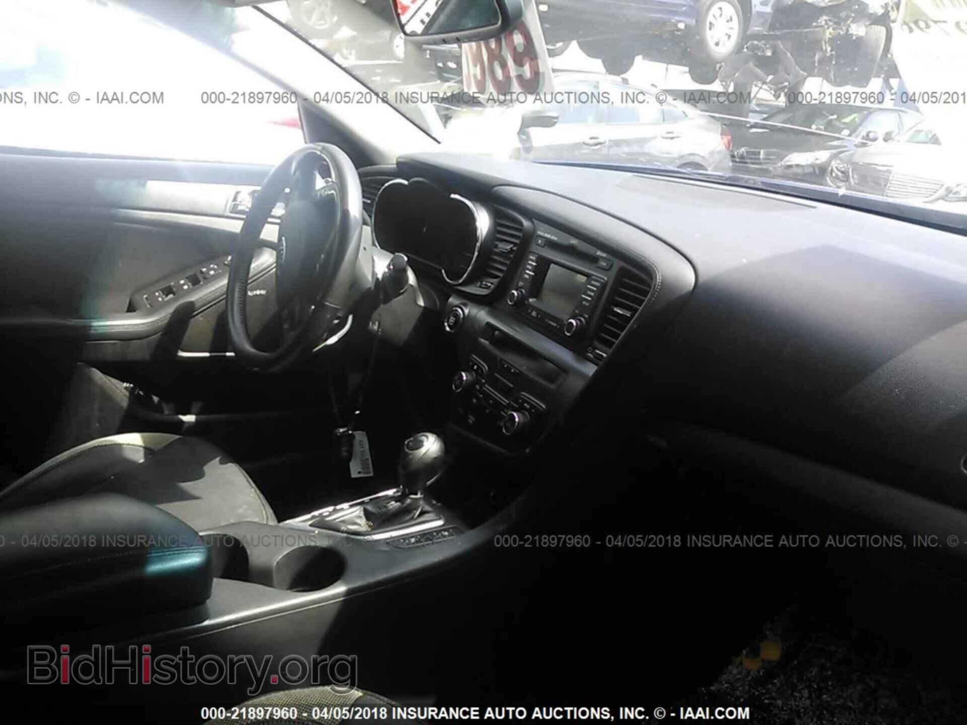 2012 Kia Optima - VIN: 5XXGR4A63CG019093 - Photo 5