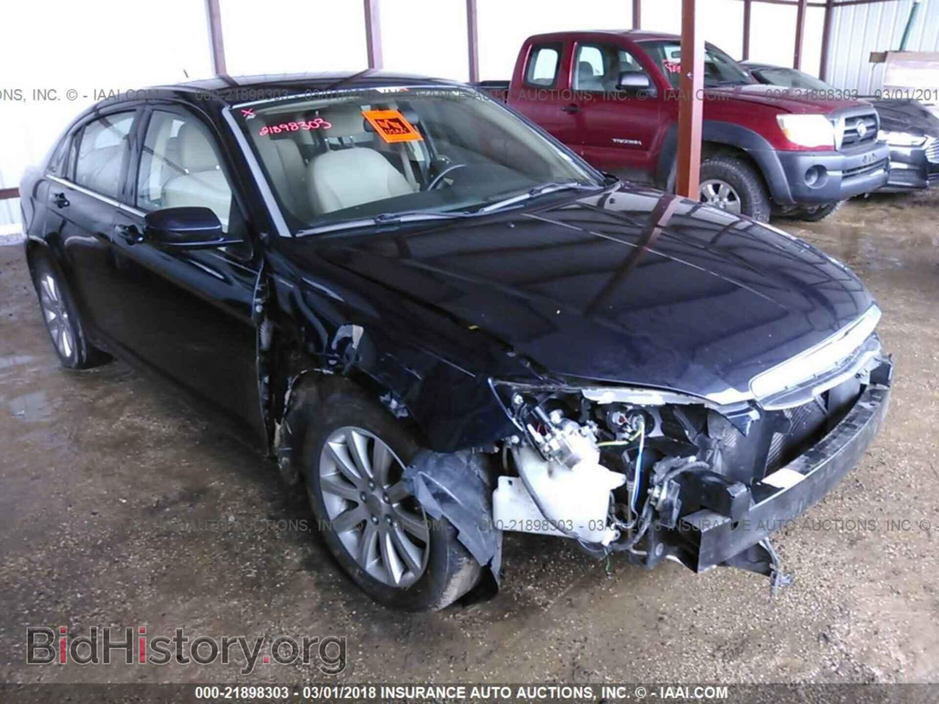 Photo 1C3BC1FG6BN536097 - Chrysler 200 2011