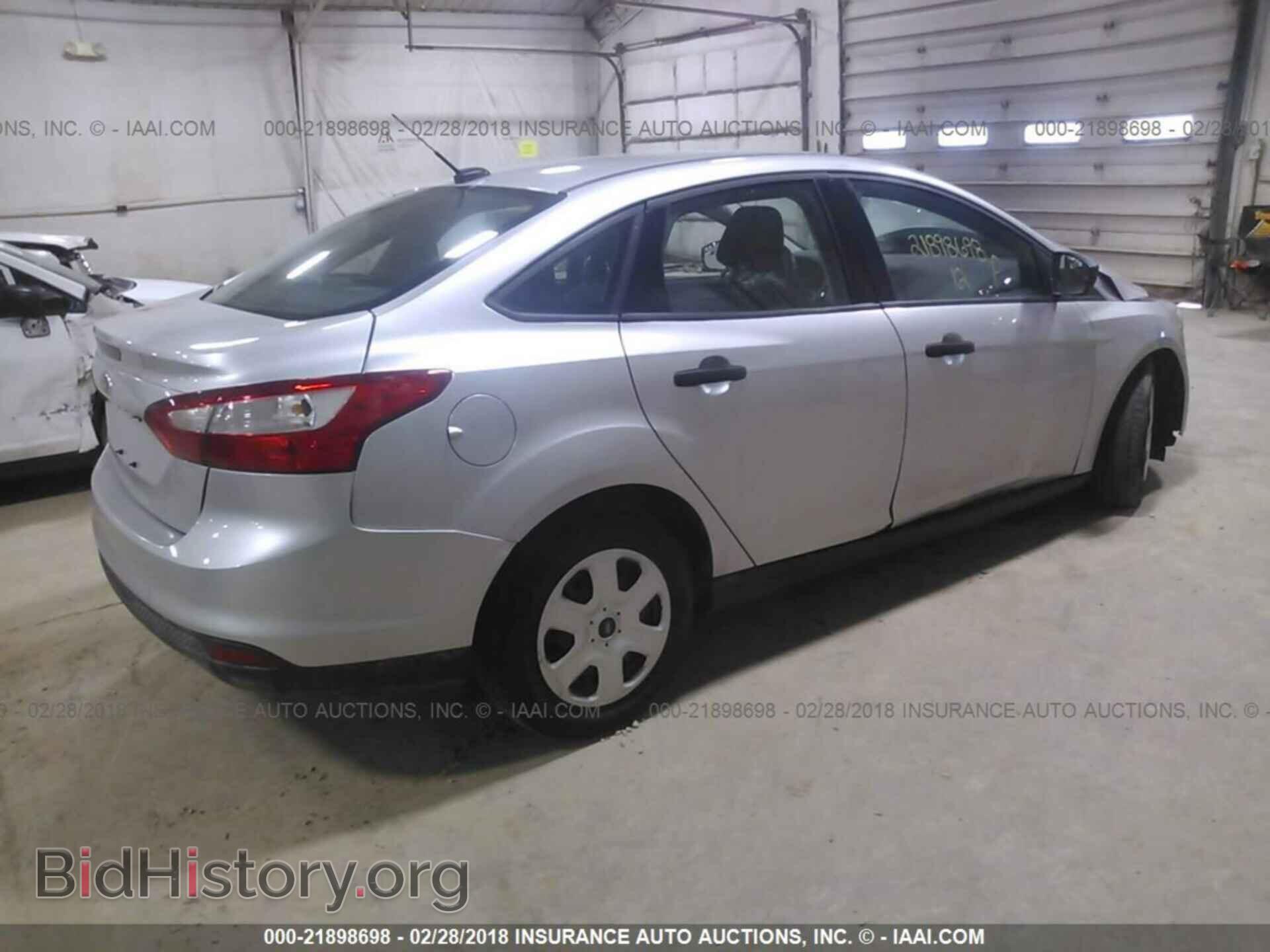 2012 Ford Focus - VIN: 1FAHP3E24CL196883 - Фото 4