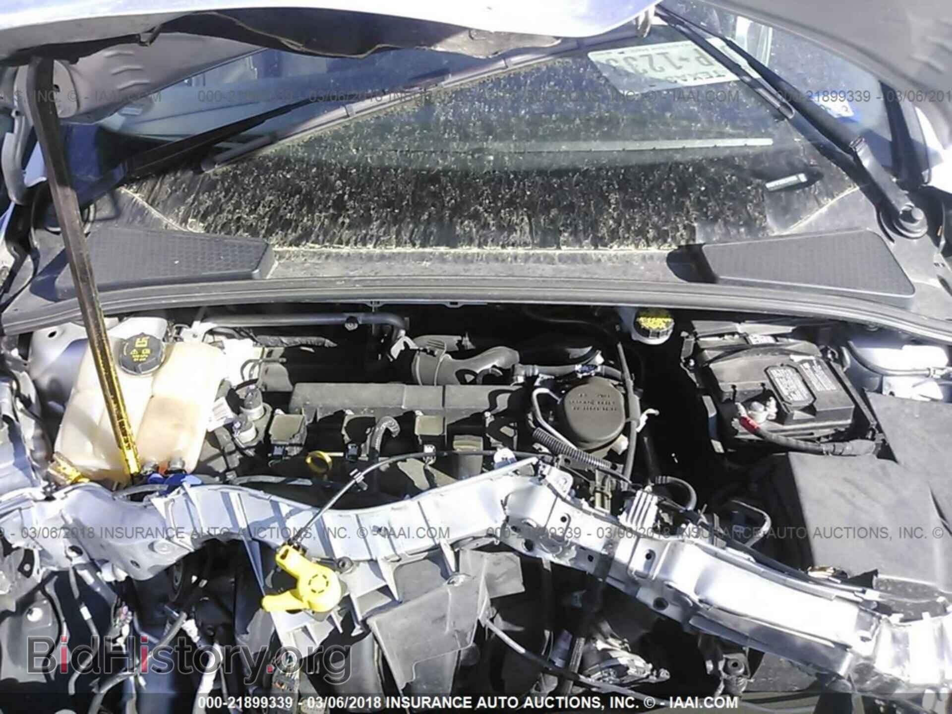2016 Ford Focus - VIN: 1FADP3F26GL214366 - Photo 10