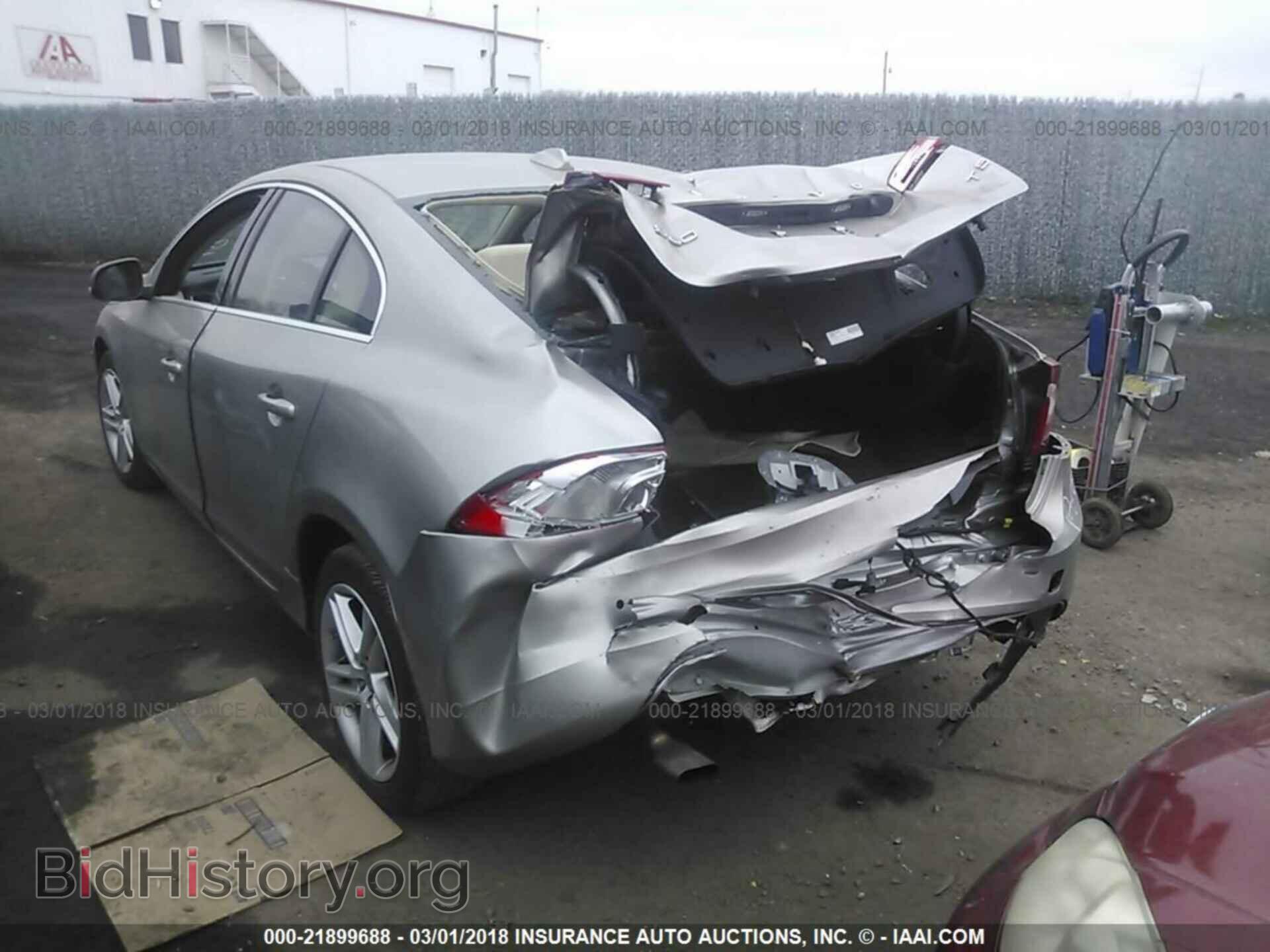 2015 Volvo S60 - VIN: YV140MFC3F2313383 - Фото 3