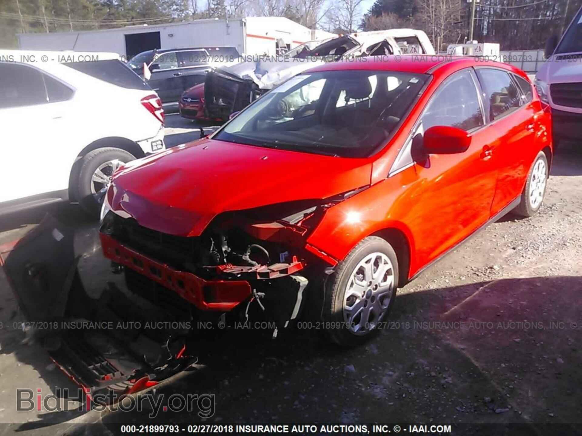 2012 Ford Focus - VIN: 1FAHP3K29CL270447 - Фото 2