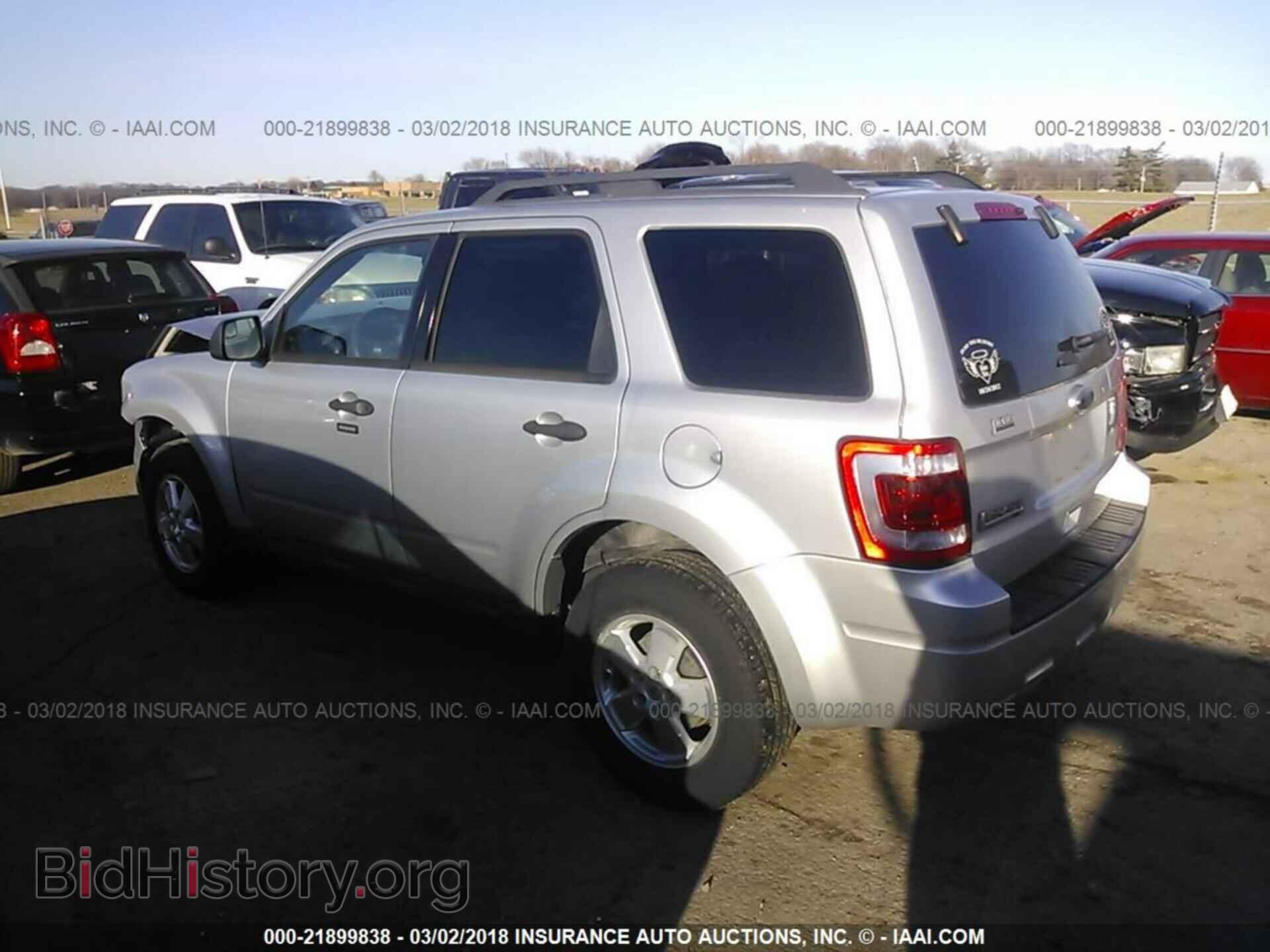 2012 Ford Escape - VIN: 1FMCU0D76CKC02449 - Photo 3
