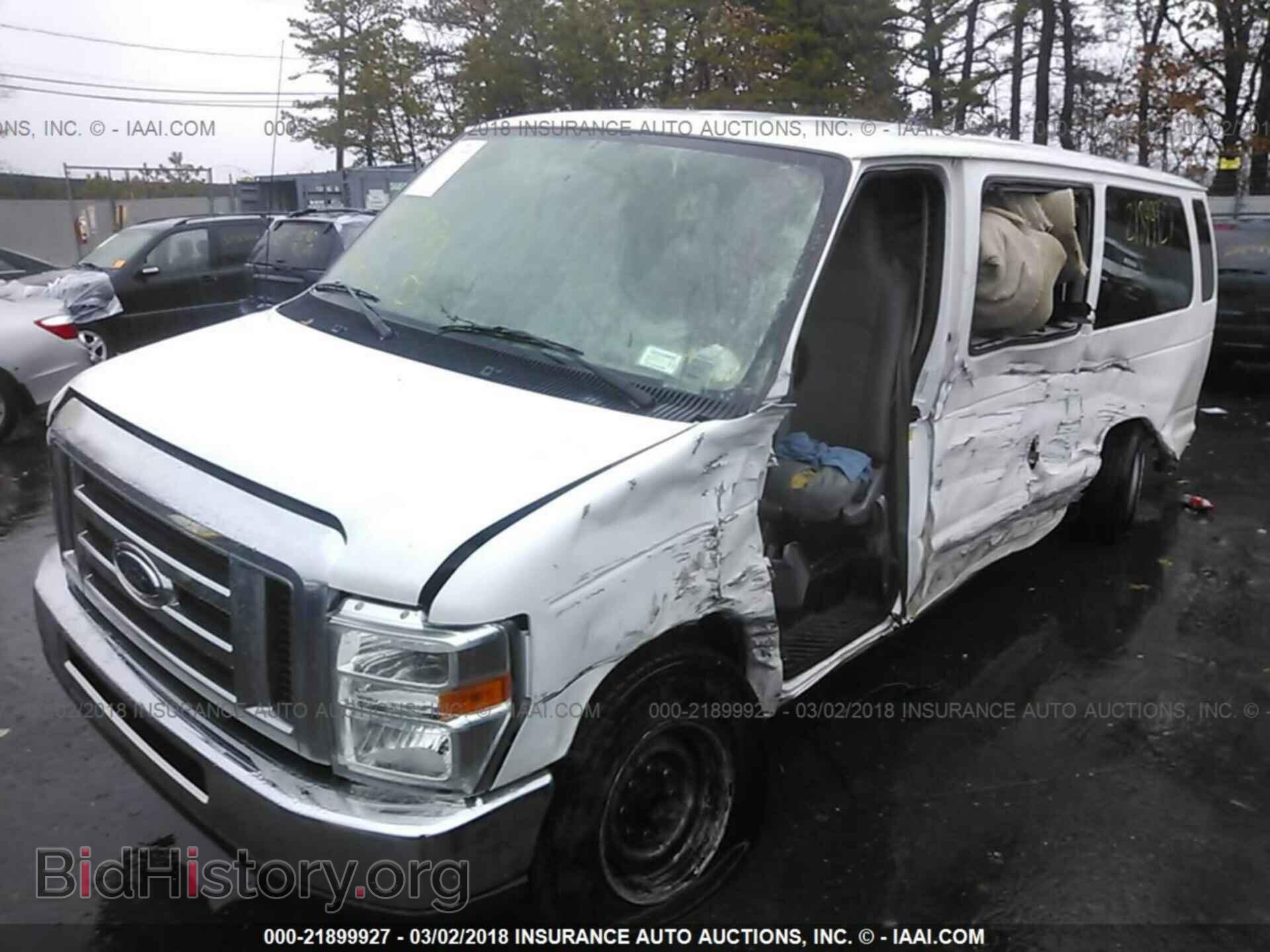 2011 Ford Econoline - VIN: 1FBSS3BL4BDB17429 - Фото 2