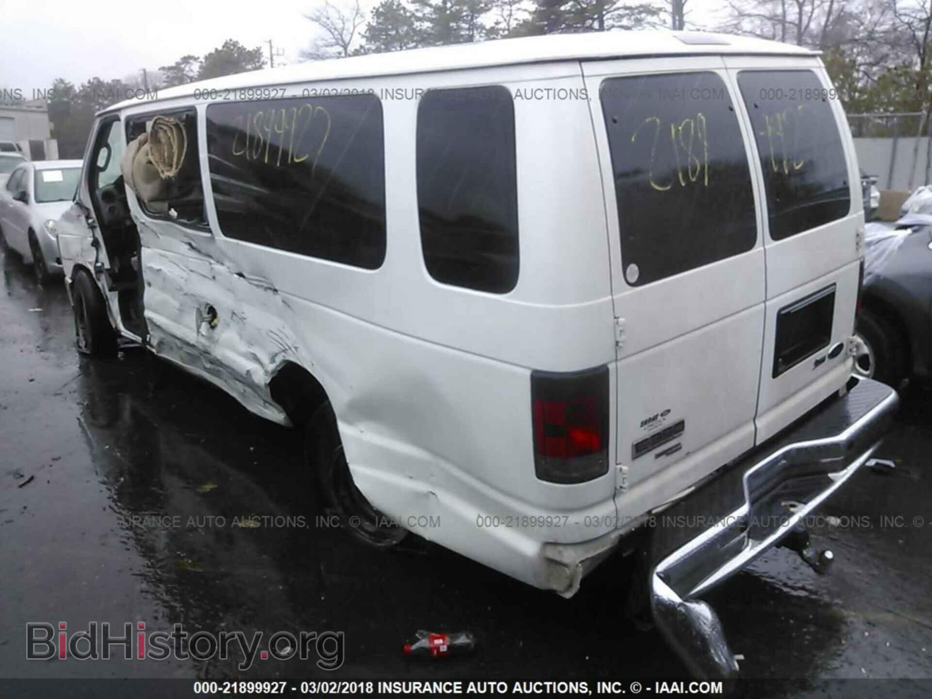 2011 Ford Econoline - VIN: 1FBSS3BL4BDB17429 - Фото 3