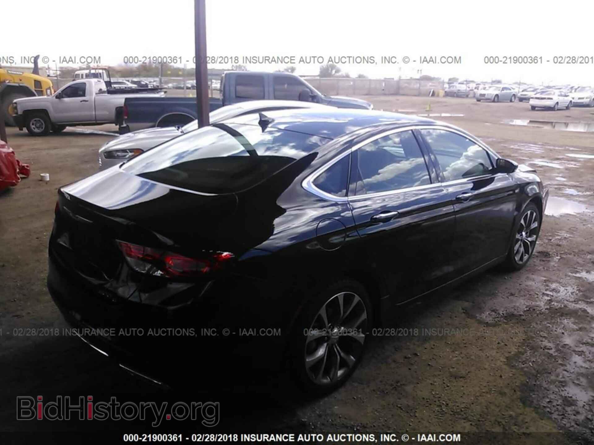 2015 Chrysler 200 - VIN: 1C3CCCCG9FN661492 - Photo 4
