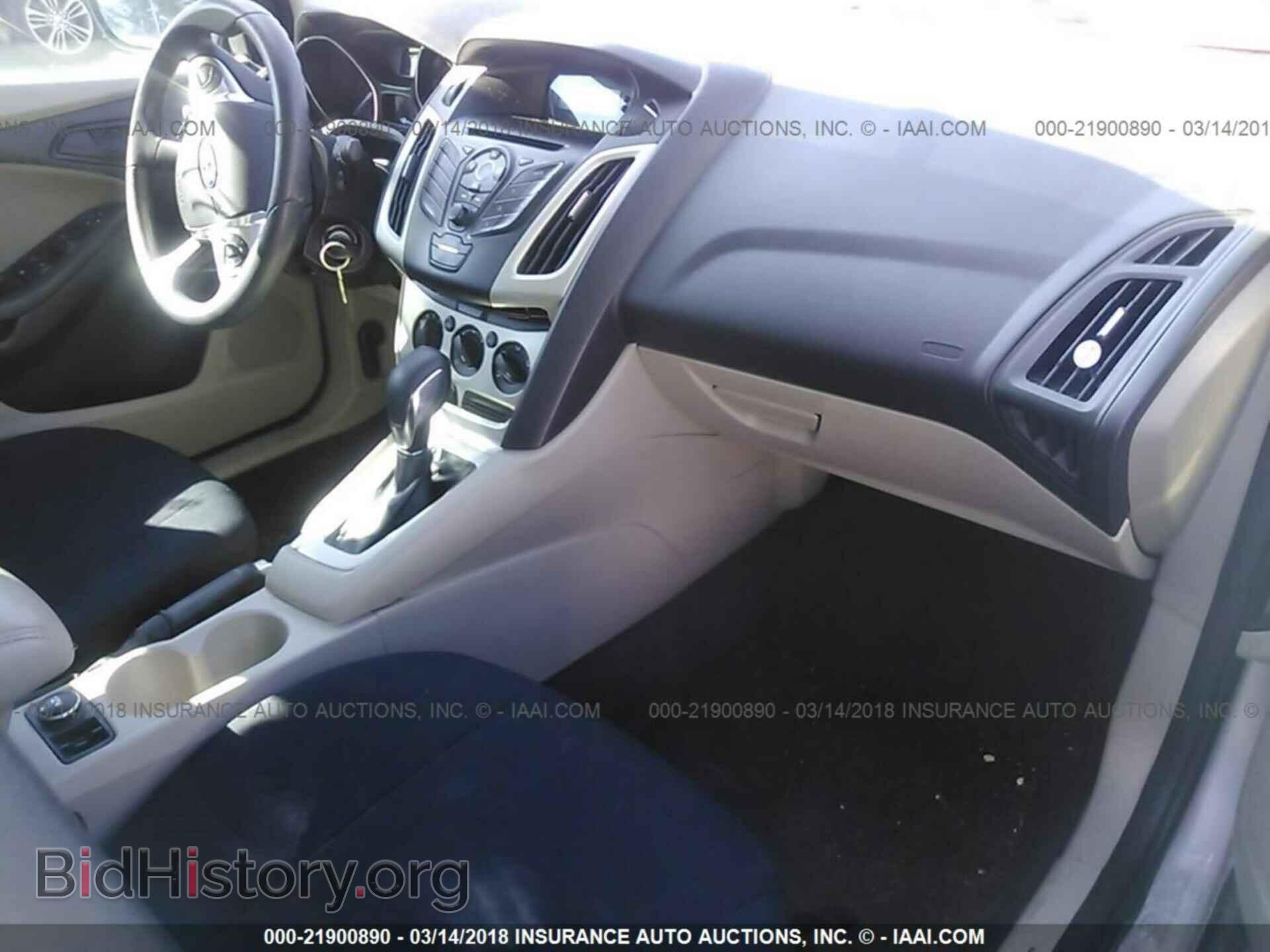 2012 Ford Focus - VIN: 1FAHP3F21CL287057 - Photo 5