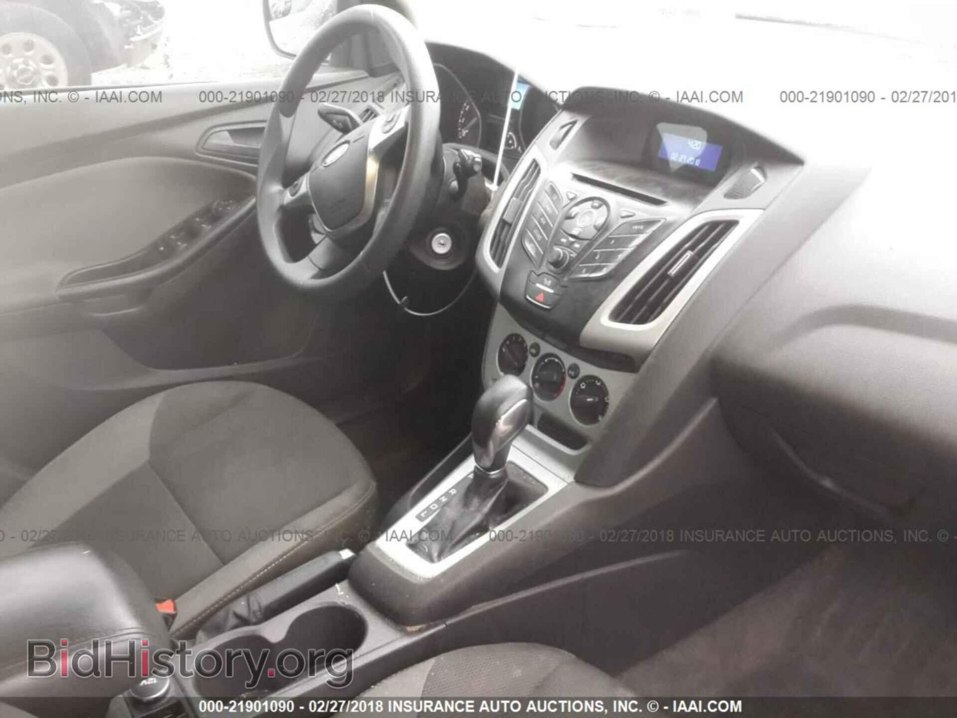2012 Ford Focus - VIN: 1FAHP3K23CL262408 - Photo 5