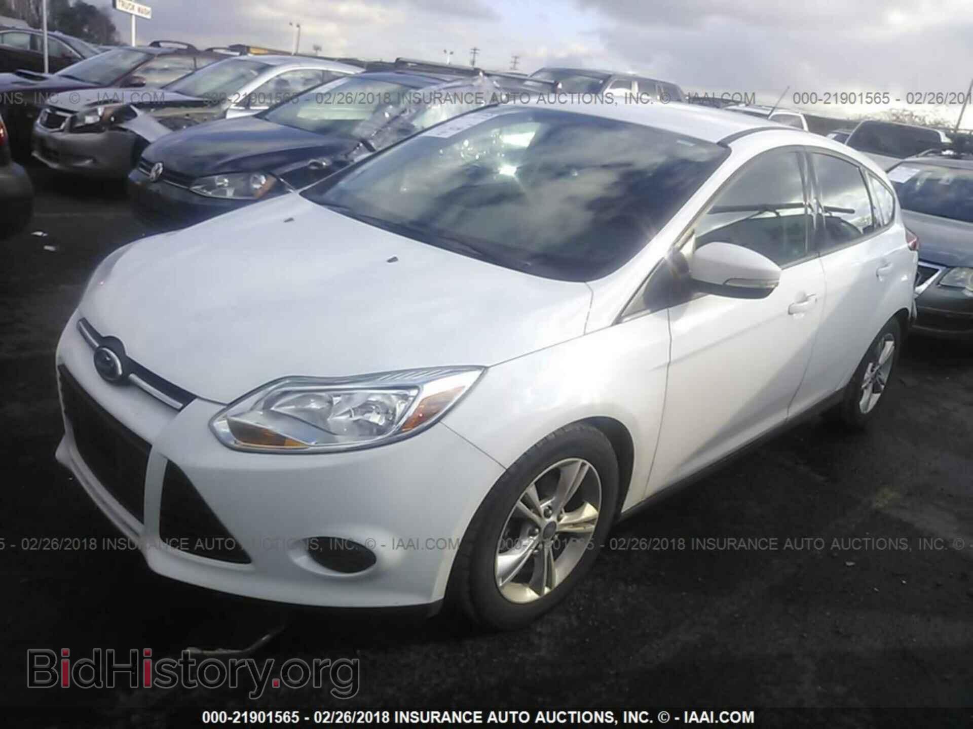 2014 Ford Focus - VIN: 1FADP3K23EL176730 - Photo 2