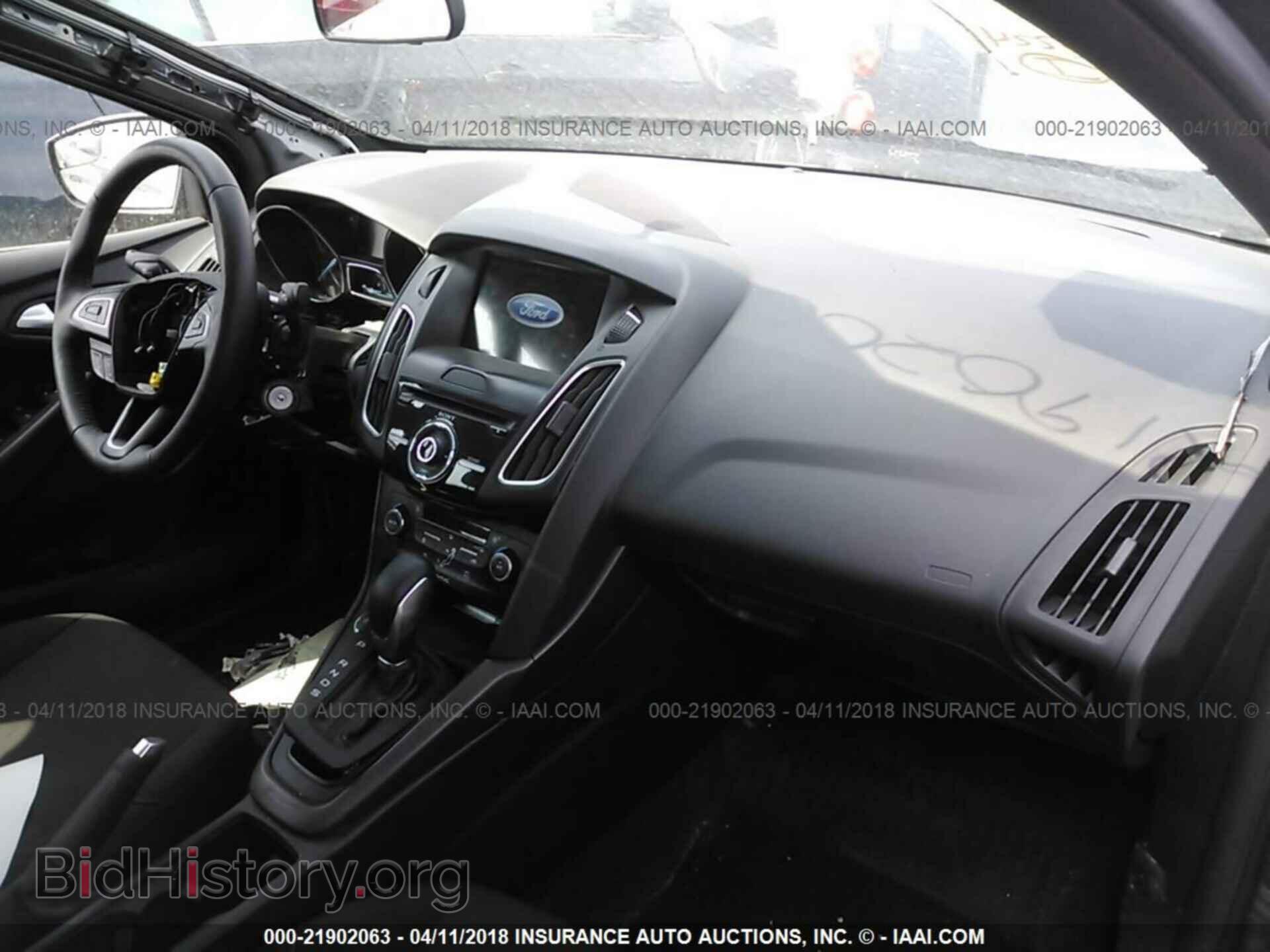 2017 Ford Focus - VIN: 1FADP3H28HL204145 - Фото 5