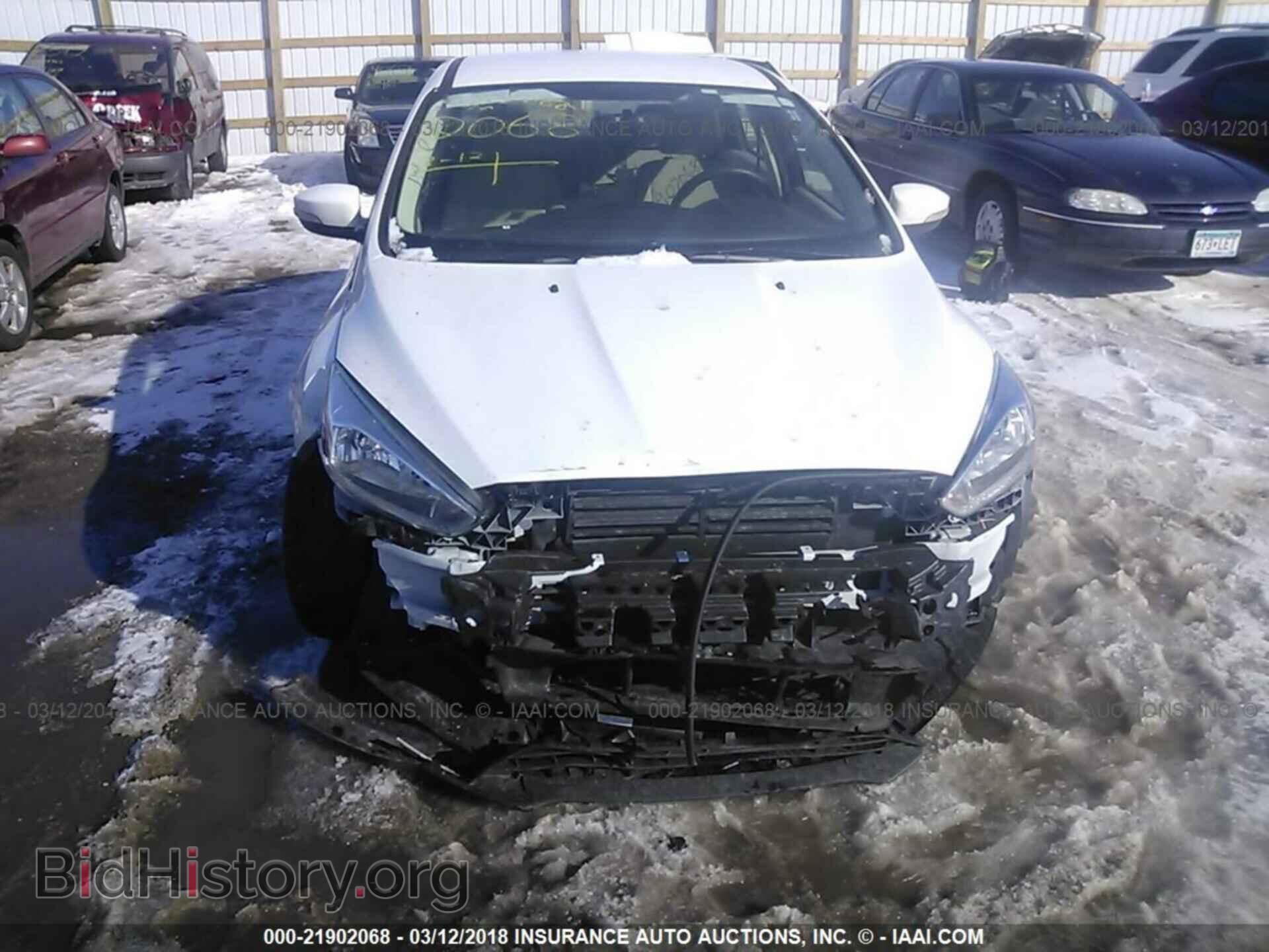 2016 Ford Focus - VIN: 1FADP3F27GL209628 - Photo 6