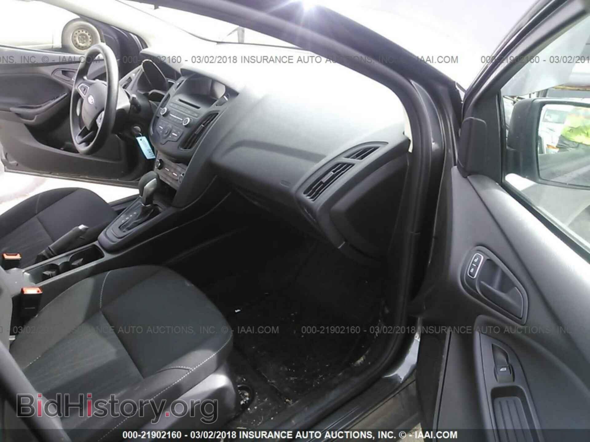 2016 Ford Focus - VIN: 1FADP3E29GL363713 - Фото 5