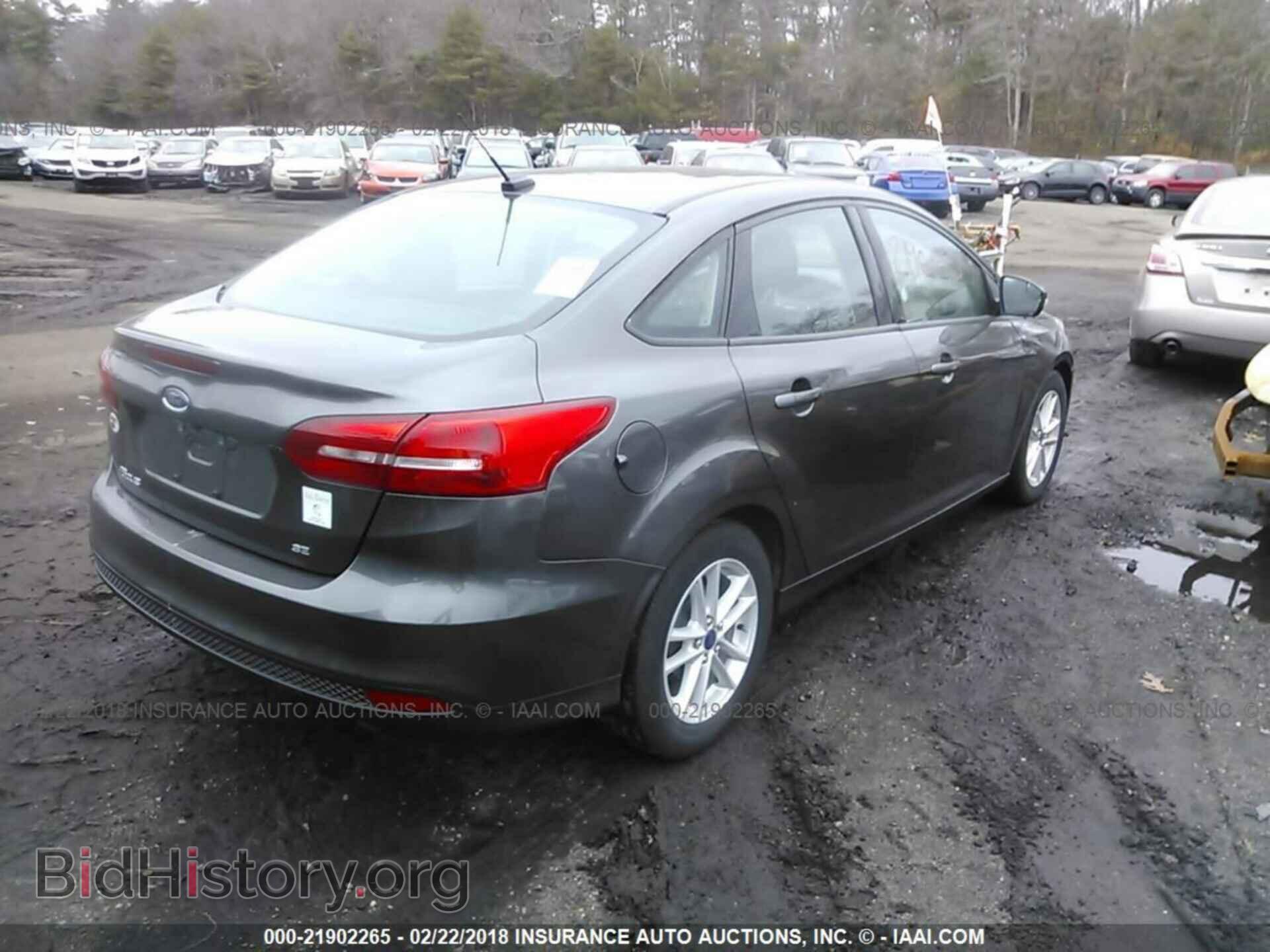 2015 Ford Focus - VIN: 1FADP3F25FL303814 - Фото 4