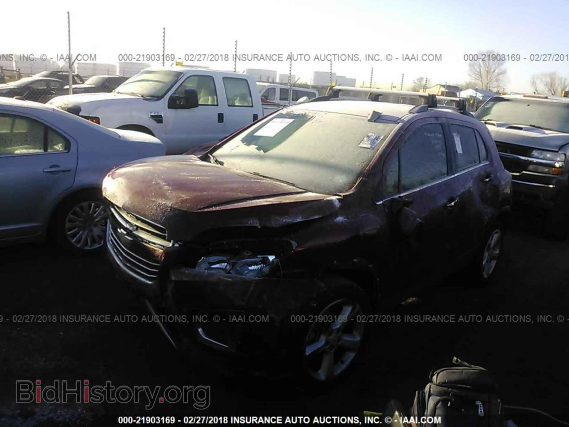 2015 Chevrolet Trax - VIN: KL7CJTSB4FB083582 - Фото 2