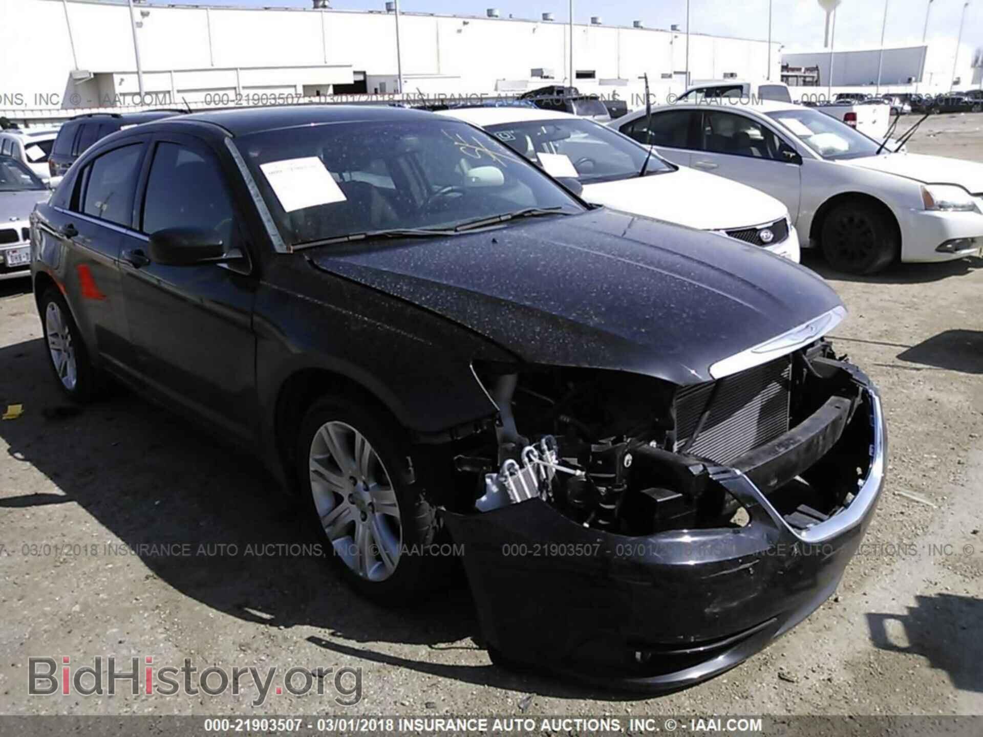 Photo 1C3CCBBB1DN546768 - Chrysler 200 2013