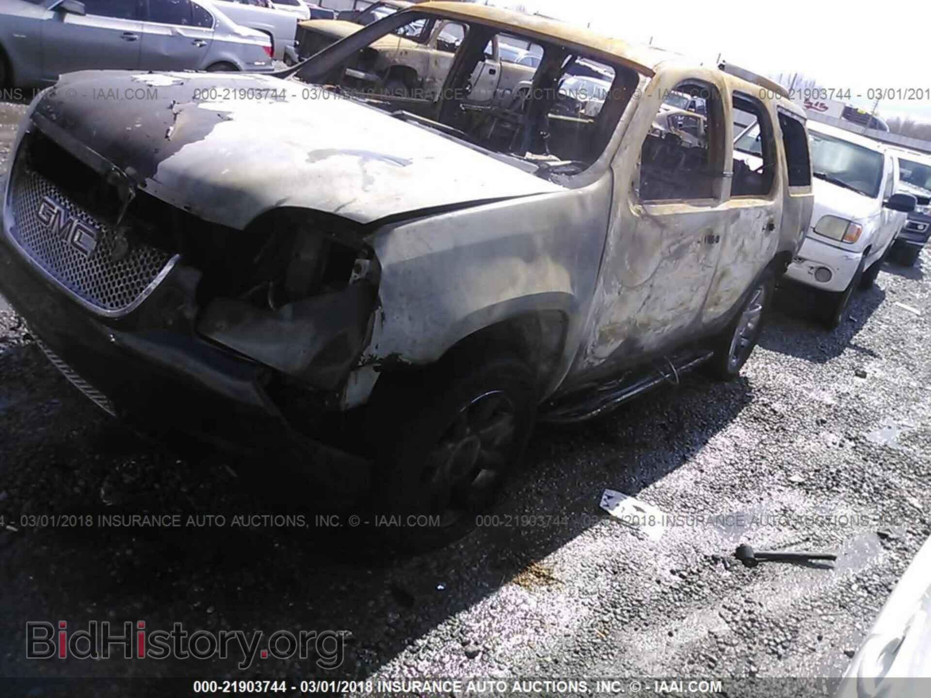 2012 Gmc Yukon - VIN: 1GKS2EEF2CR173925 - Фото 2