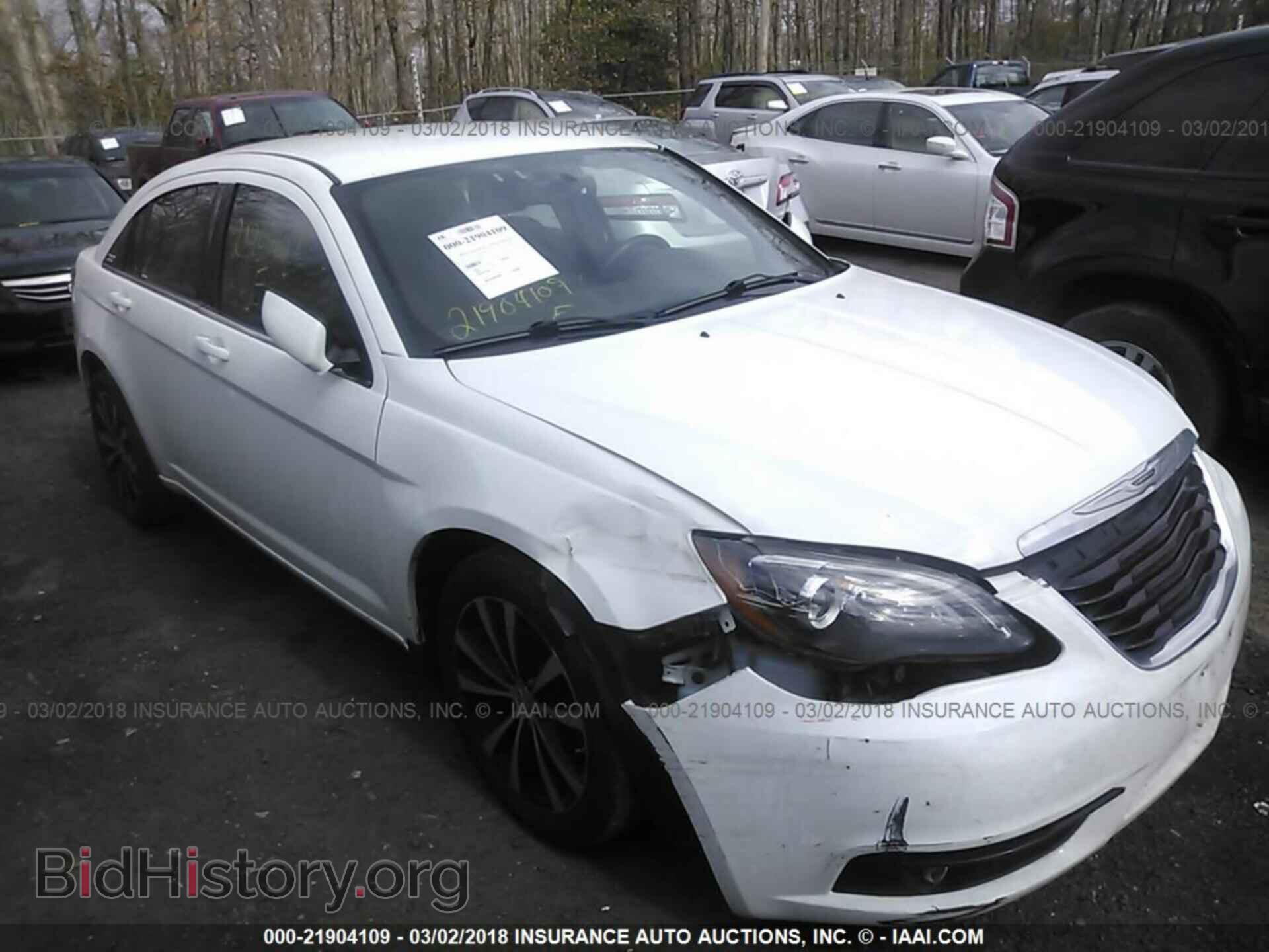 Photo 1C3CCBBB6DN623392 - Chrysler 200 2013
