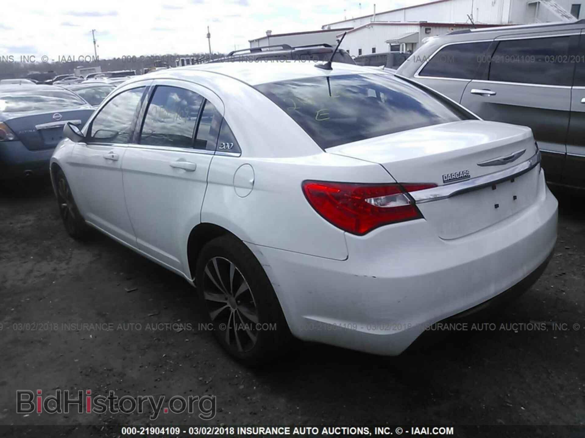 2013 Chrysler 200 - VIN: 1C3CCBBB6DN623392 - Photo 3